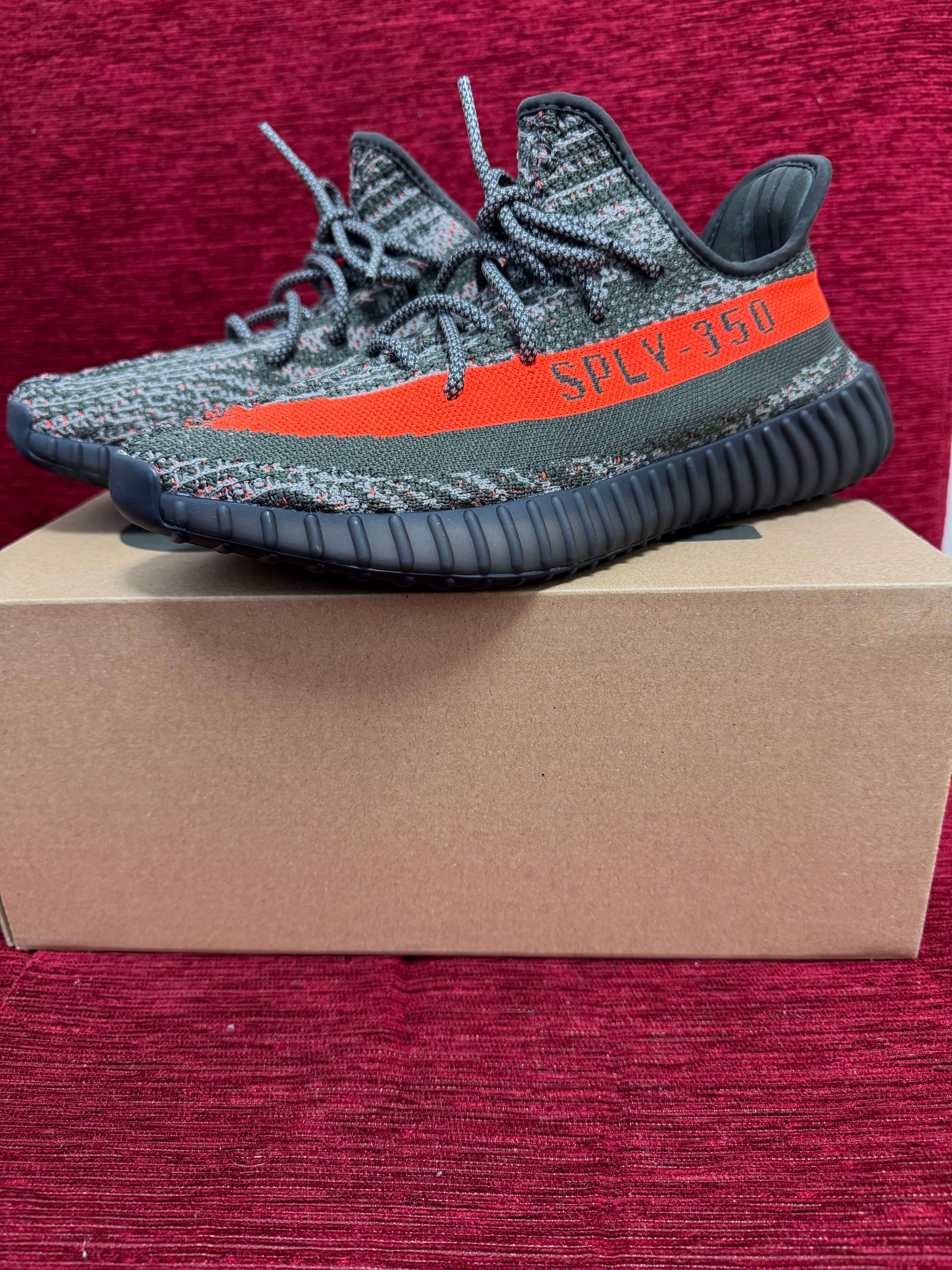 adidas YEEZY Boost 350V2 "Carbon Beluga"