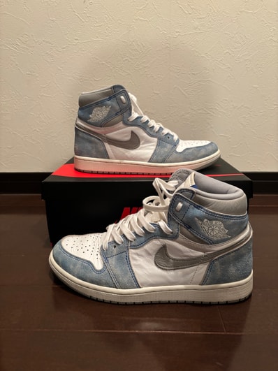 Nike Air Jordan 1 High OG "Hyper Royal"