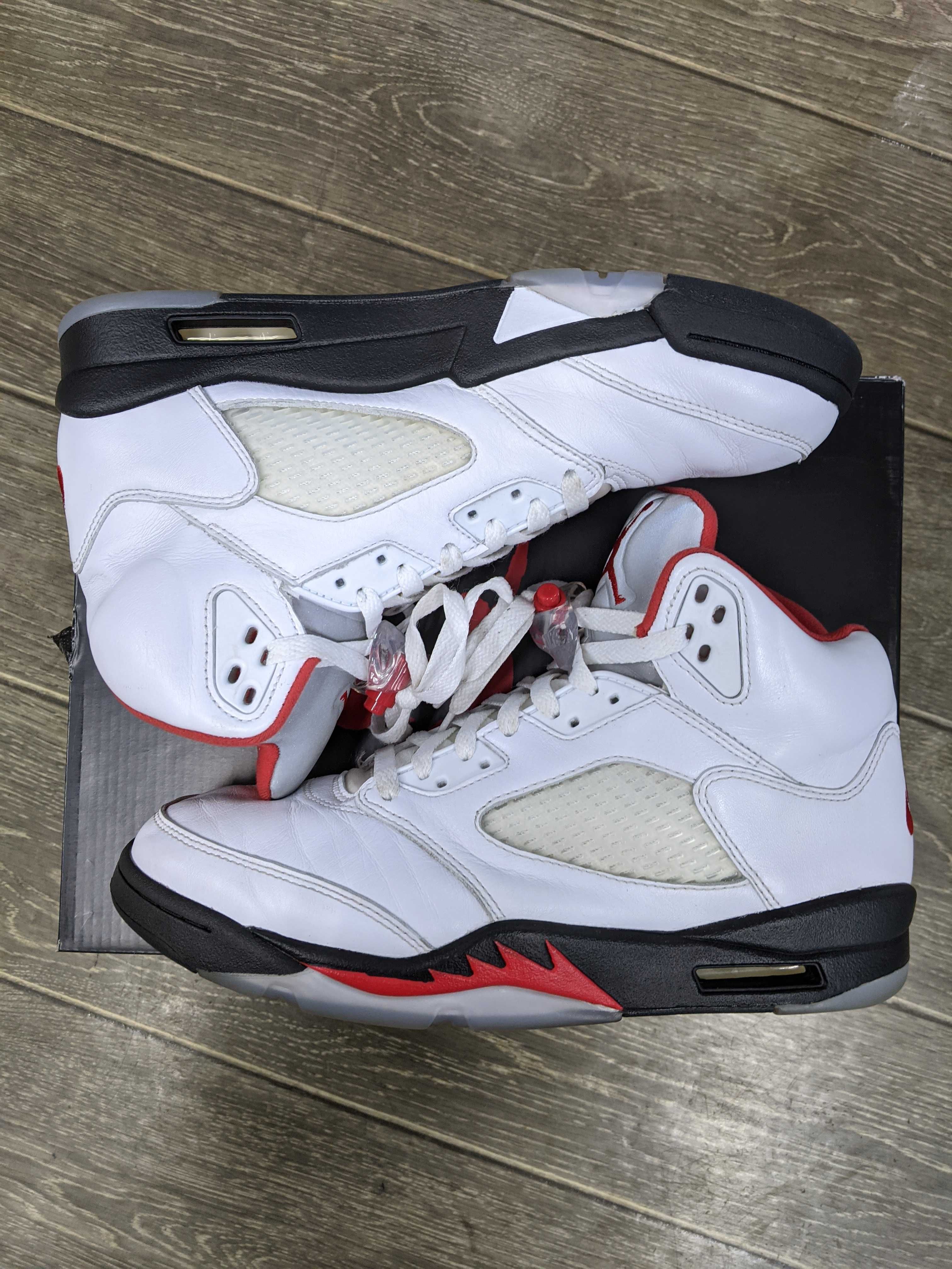 Nike Air Jordan 5 Retro "Fire Red" (2020)