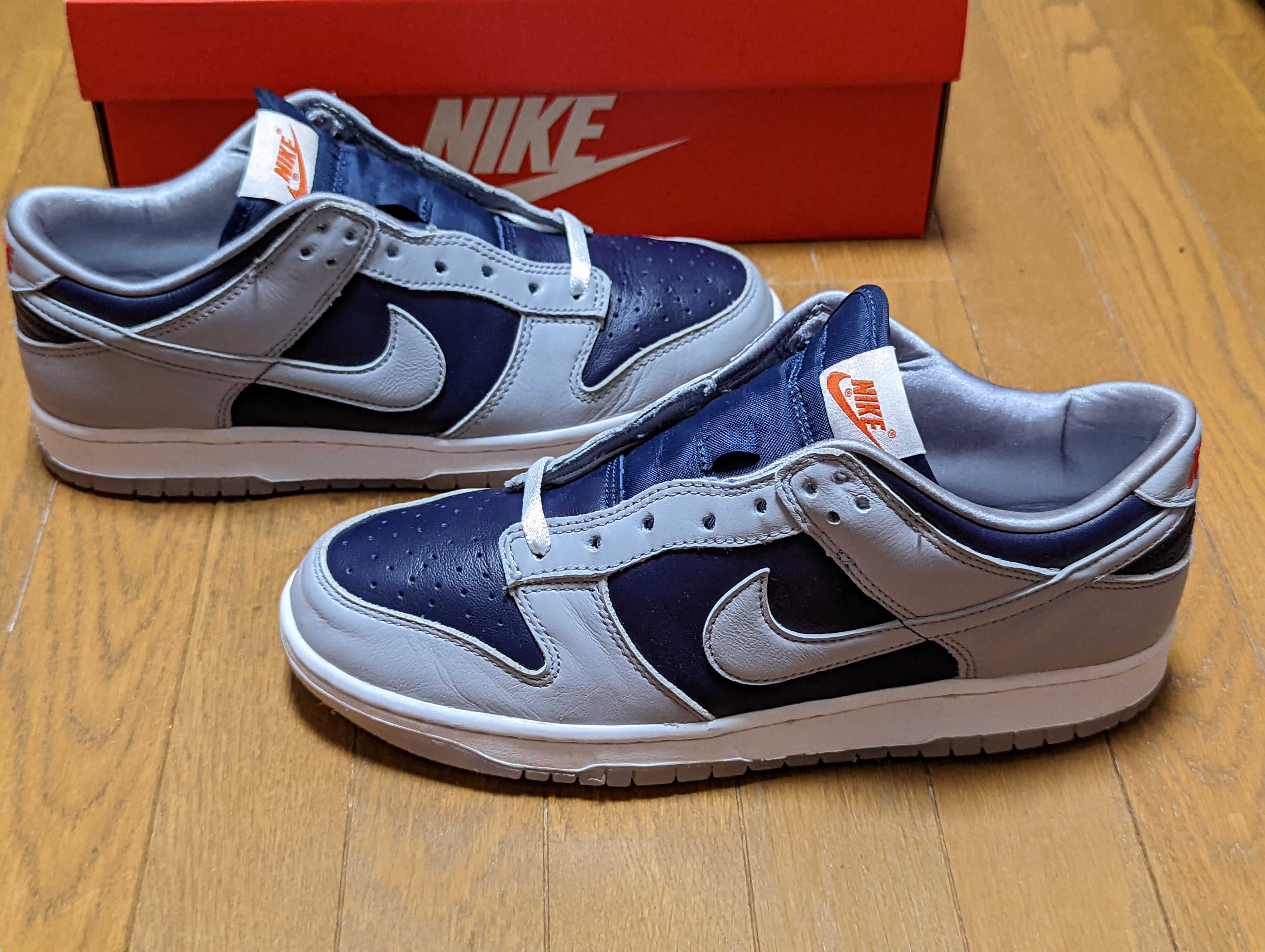 NIKE Women's DUNK LOW "COLLEGE NAVY"