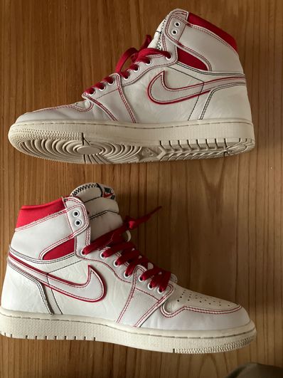 Nike Air Jordan 1 Retro High OG "Sail/University Red"