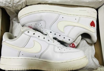 Nike Air Force 1 Low "Valentines Day"
