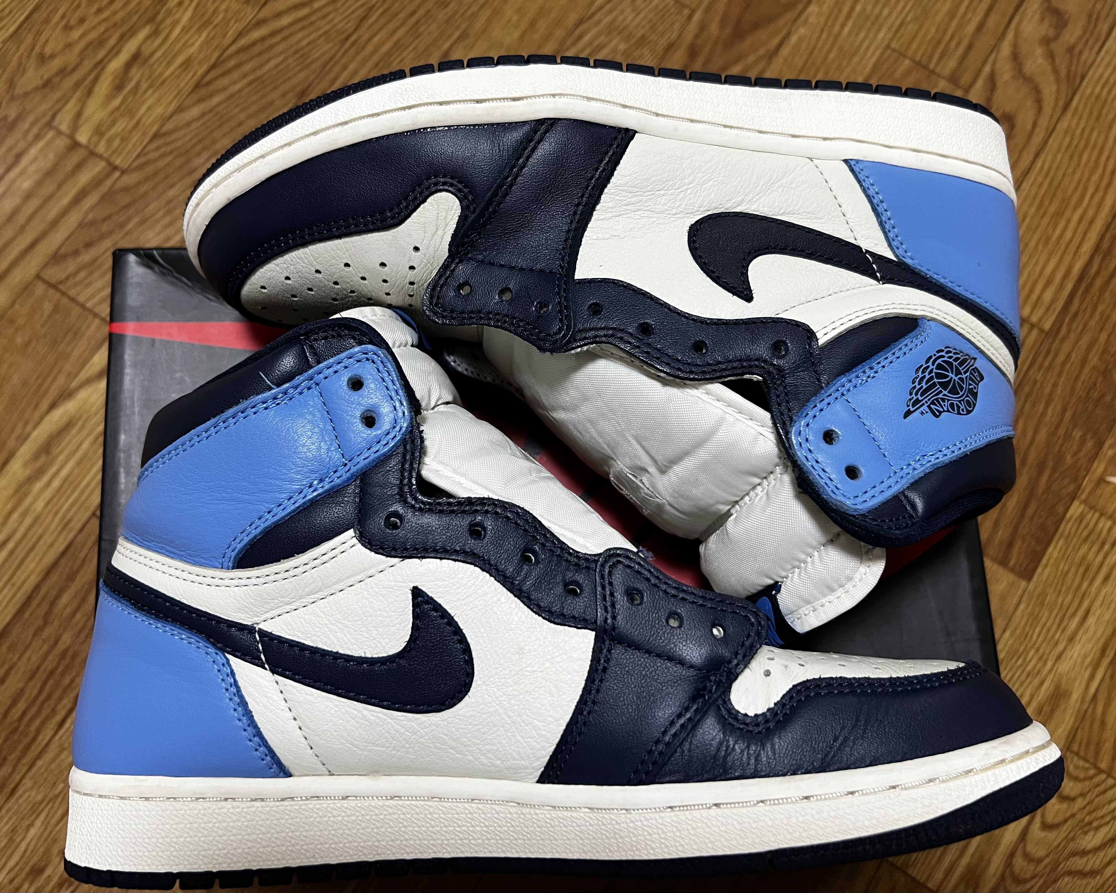 Nike Air Jordan 1 Retro High OG "Obsidian/University Blue"