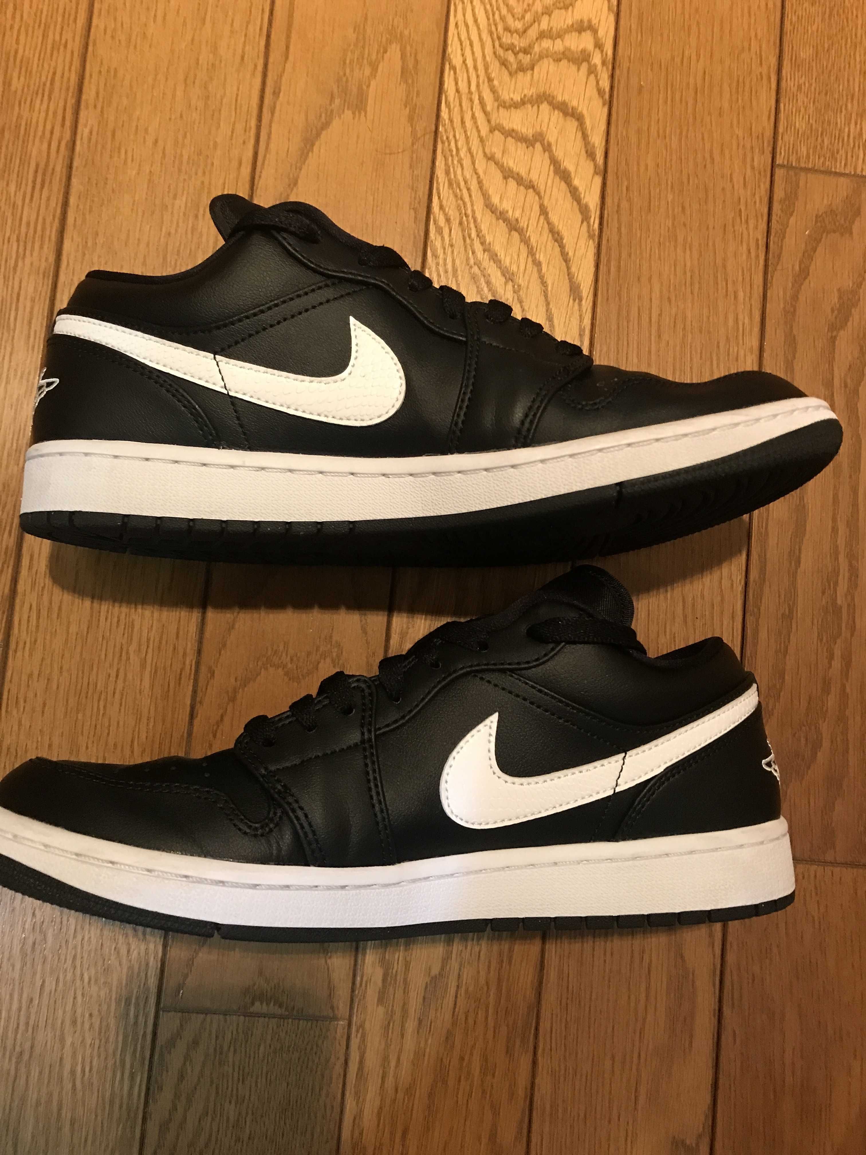 NIKE Women's AIR JORDAN 1 LOW "BLACK"