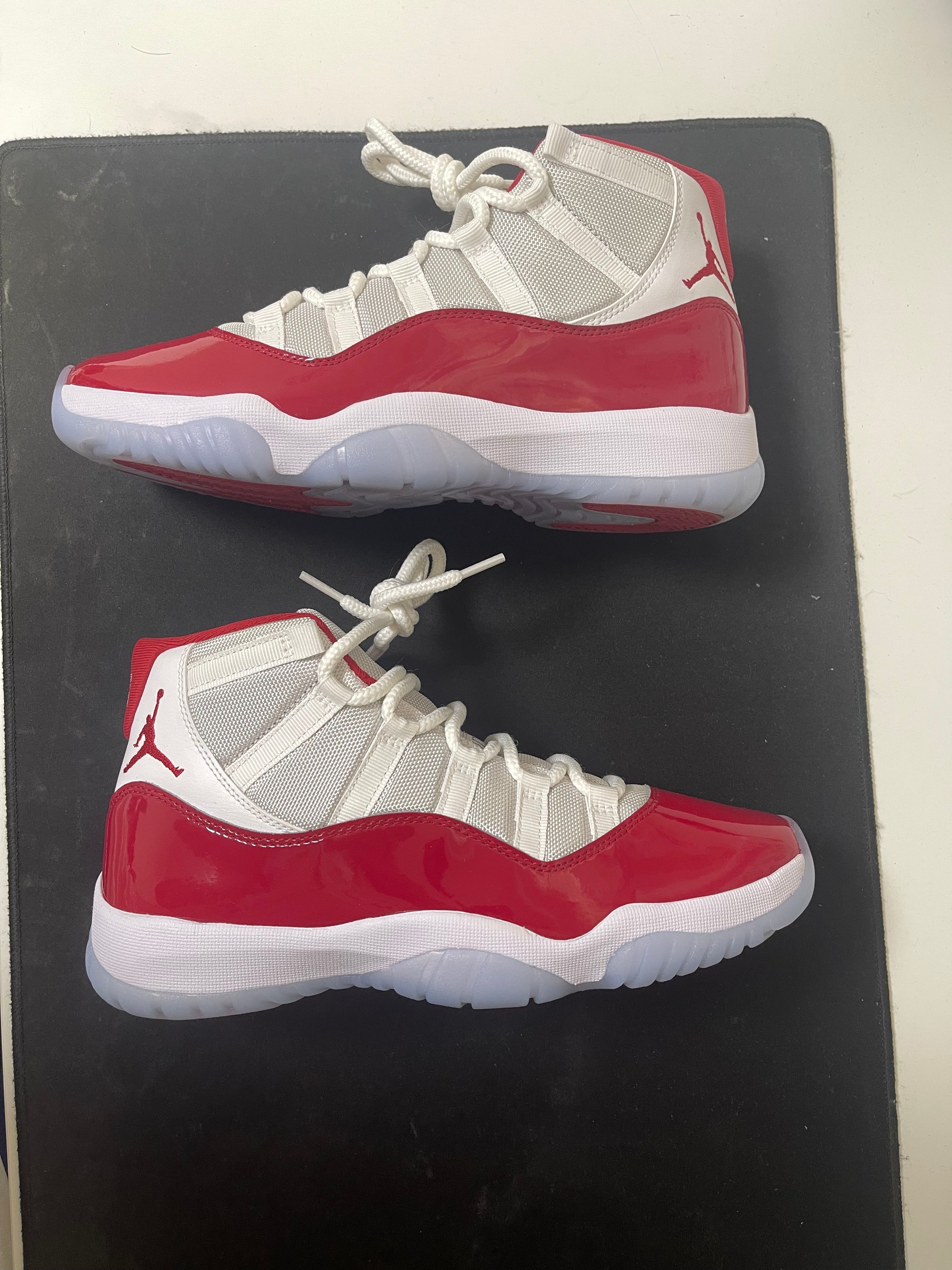 Nike Air Jordan 11 "Varsity Red"