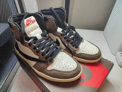 Travis Scott × Nike Air Jordan 1 Retro High OG TS SP "Sail/Dark Mocha"