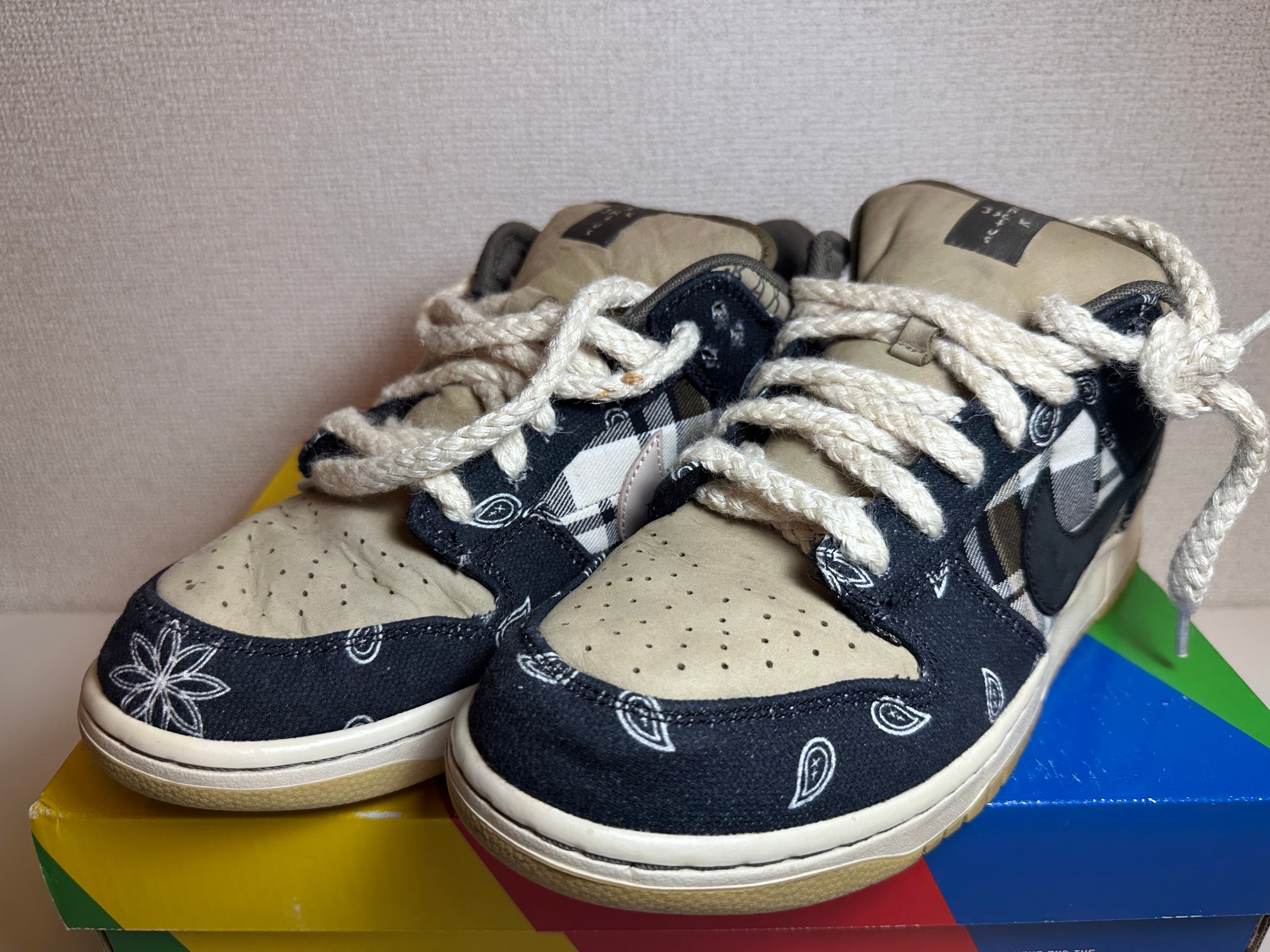 Travis Scott × Nike SB Dunk Low "Black/Parachute Beige"