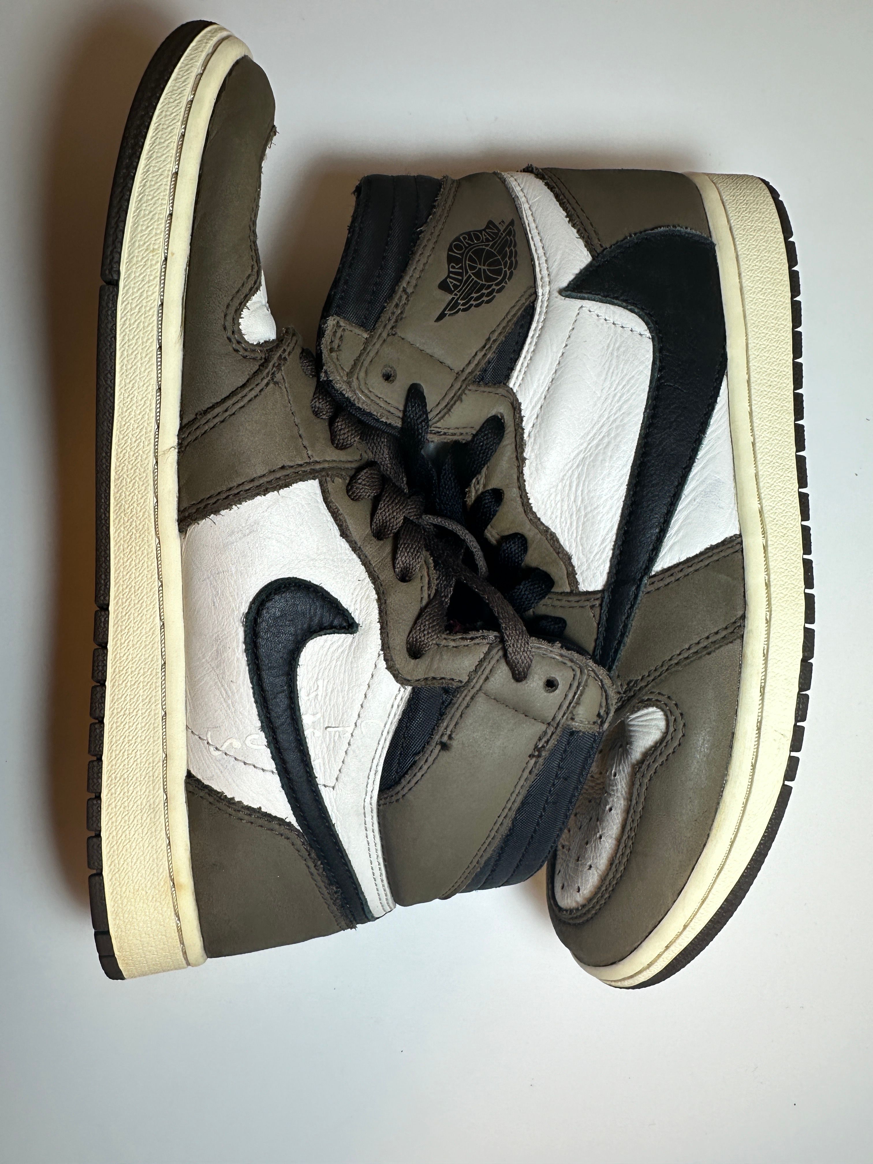 Travis Scott × Nike Air Jordan 1 Retro High OG TS SP "Sail/Dark Mocha"