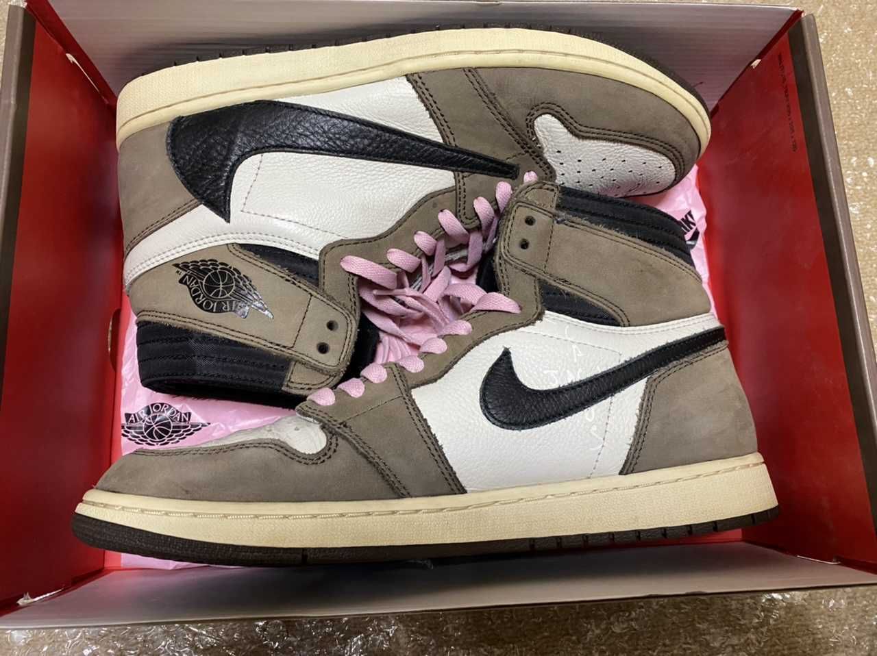 Travis Scott × Nike Air Jordan 1 Retro High OG TS SP "Sail/Dark Mocha"