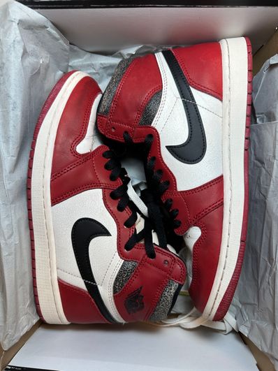 Nike Air Jordan 1 High OG "Lost & Found/Chicago"