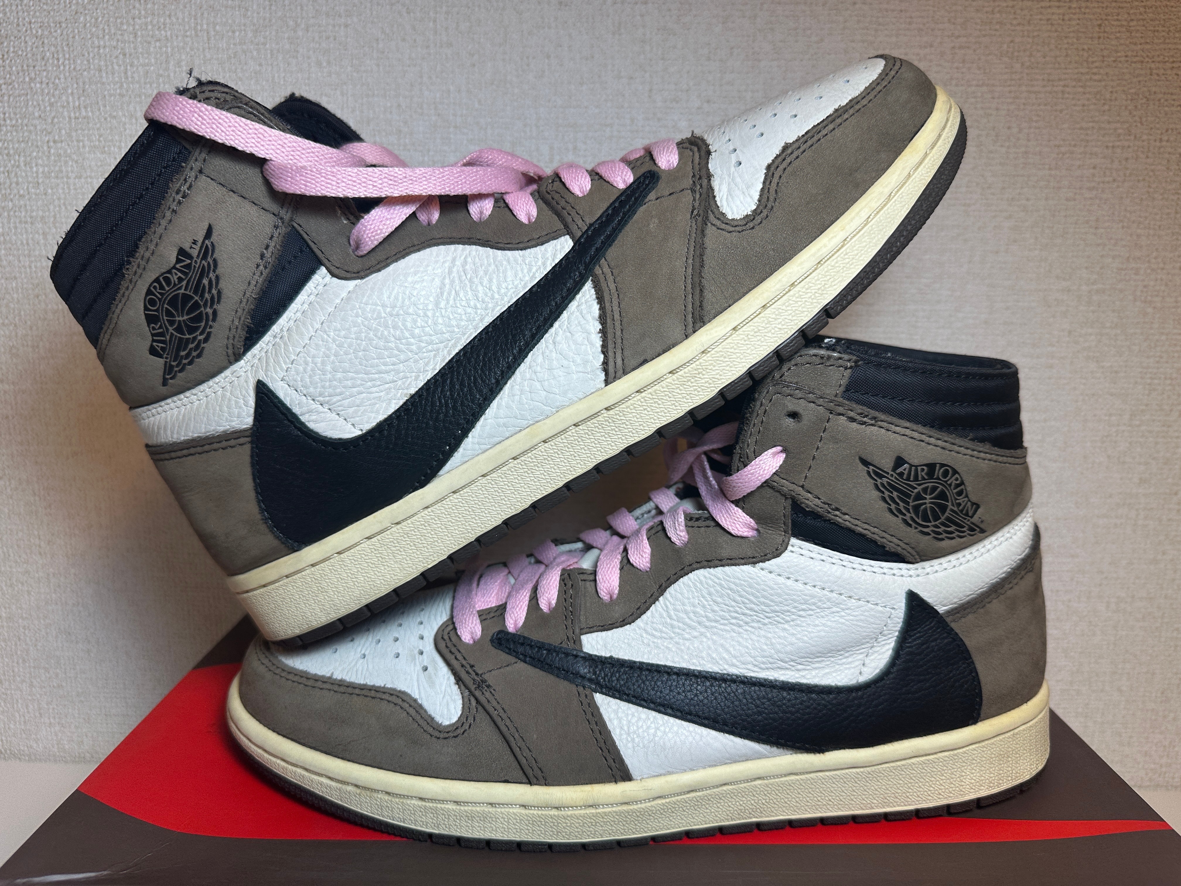 Travis Scott × Nike Air Jordan 1 Retro High OG TS SP "Sail/Dark Mocha"