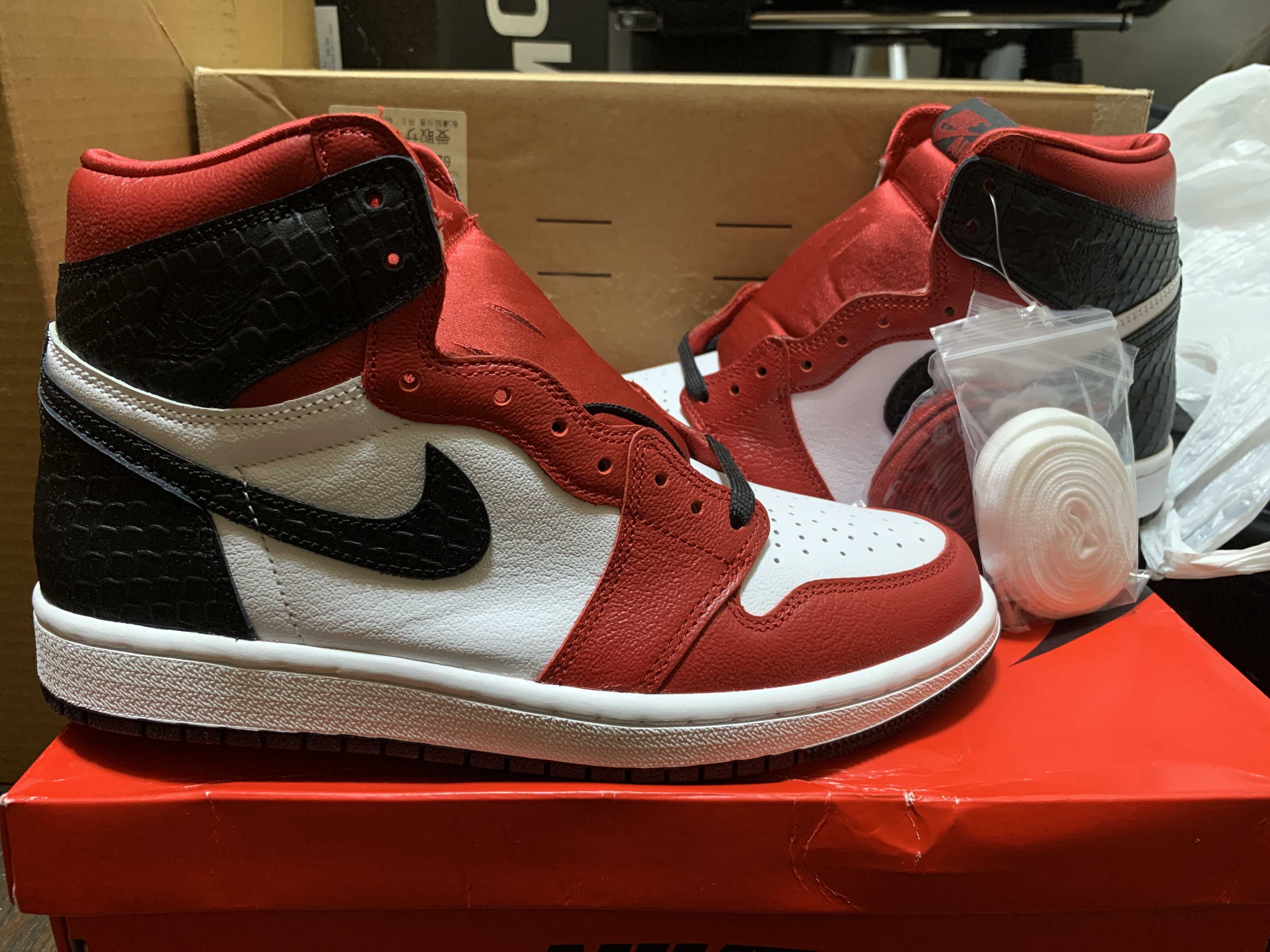 Nike Women's Air Jordan 1 High OG "Satin Red"