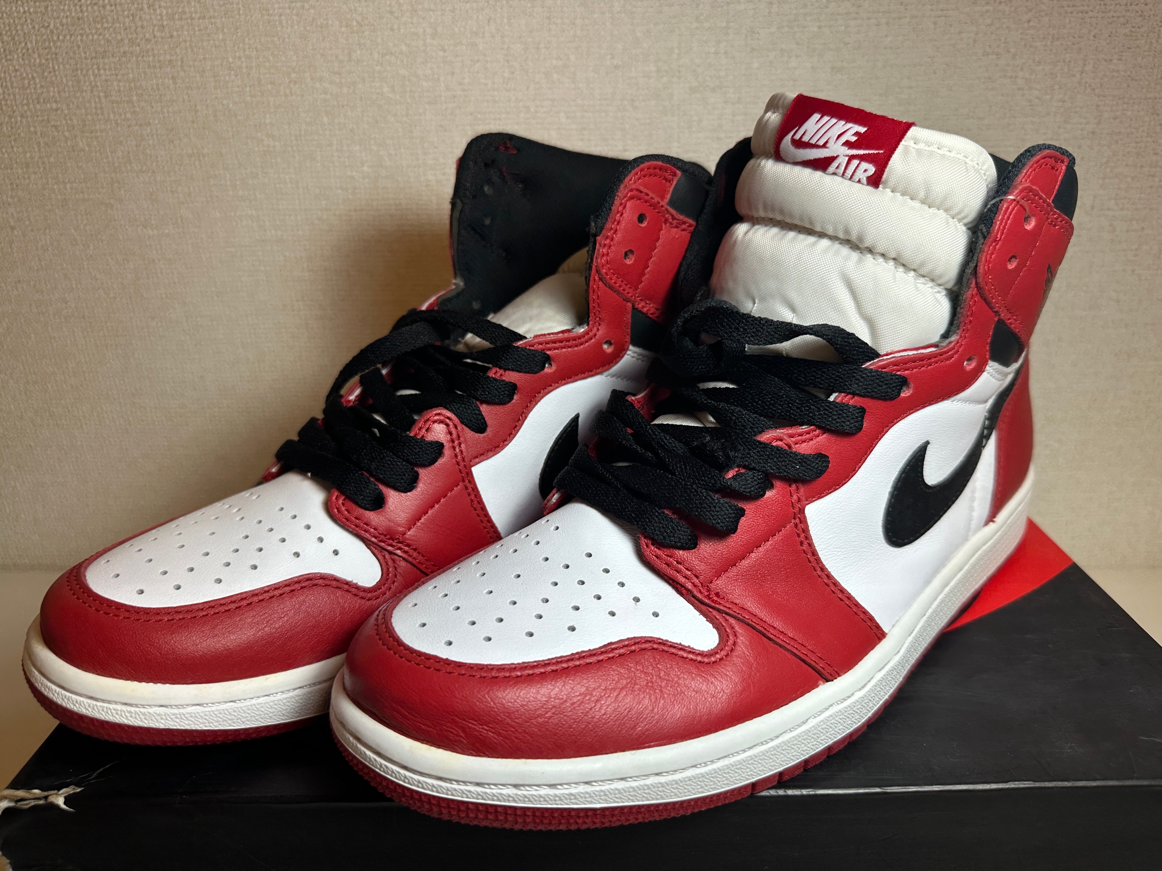 Nike Air Jordan 1 Retro High "Chicago" (2015)