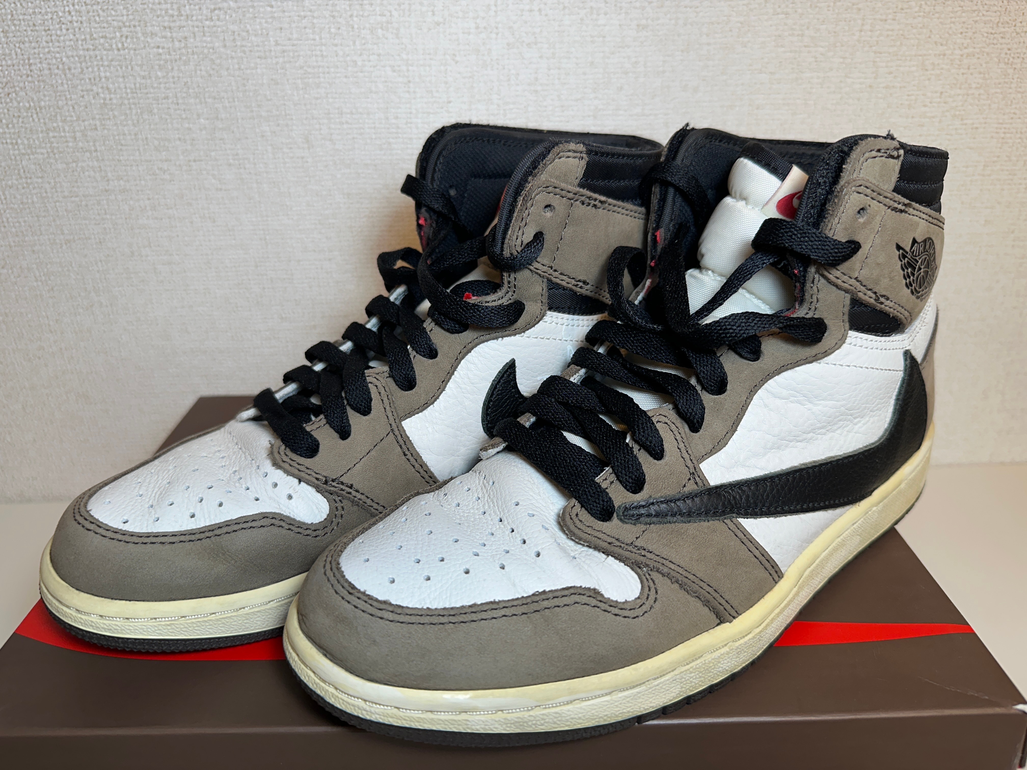 Travis Scott × Nike Air Jordan 1 Retro High OG TS SP "Sail/Dark Mocha"
