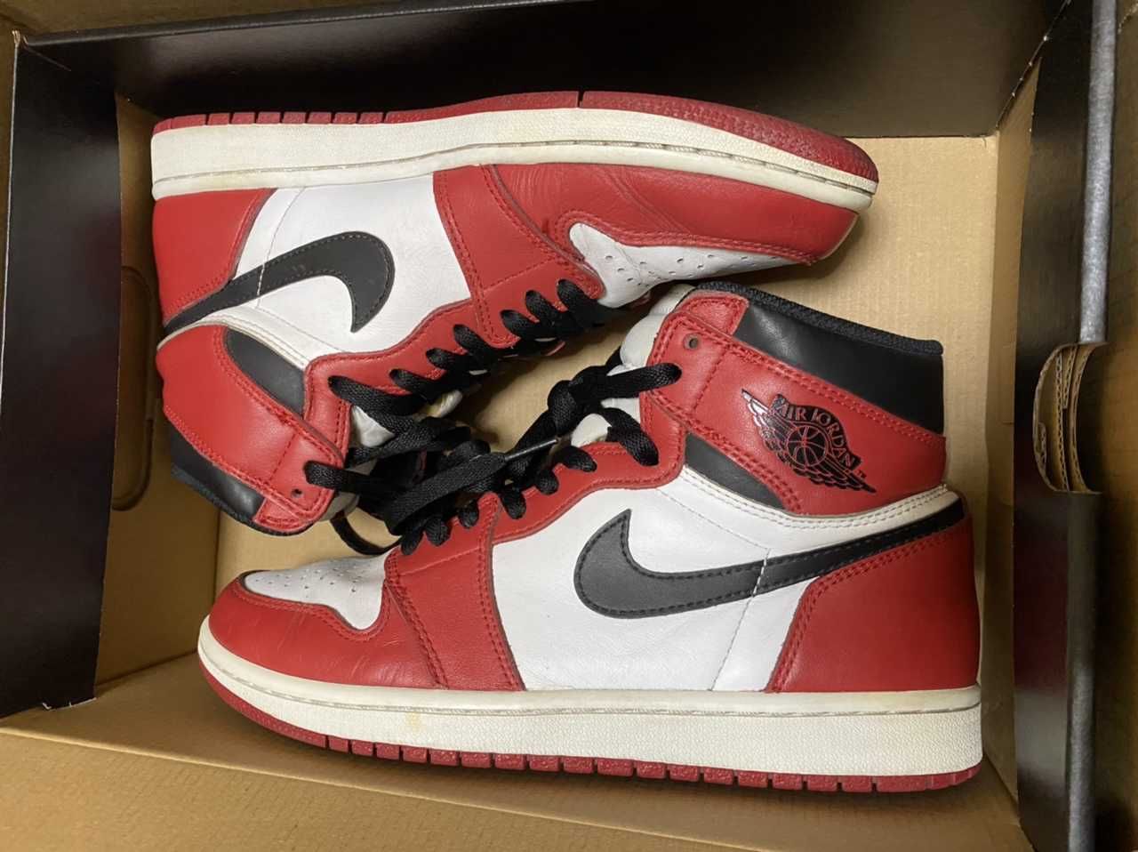 Nike Air Jordan 1 Retro High "Chicago" (2015)