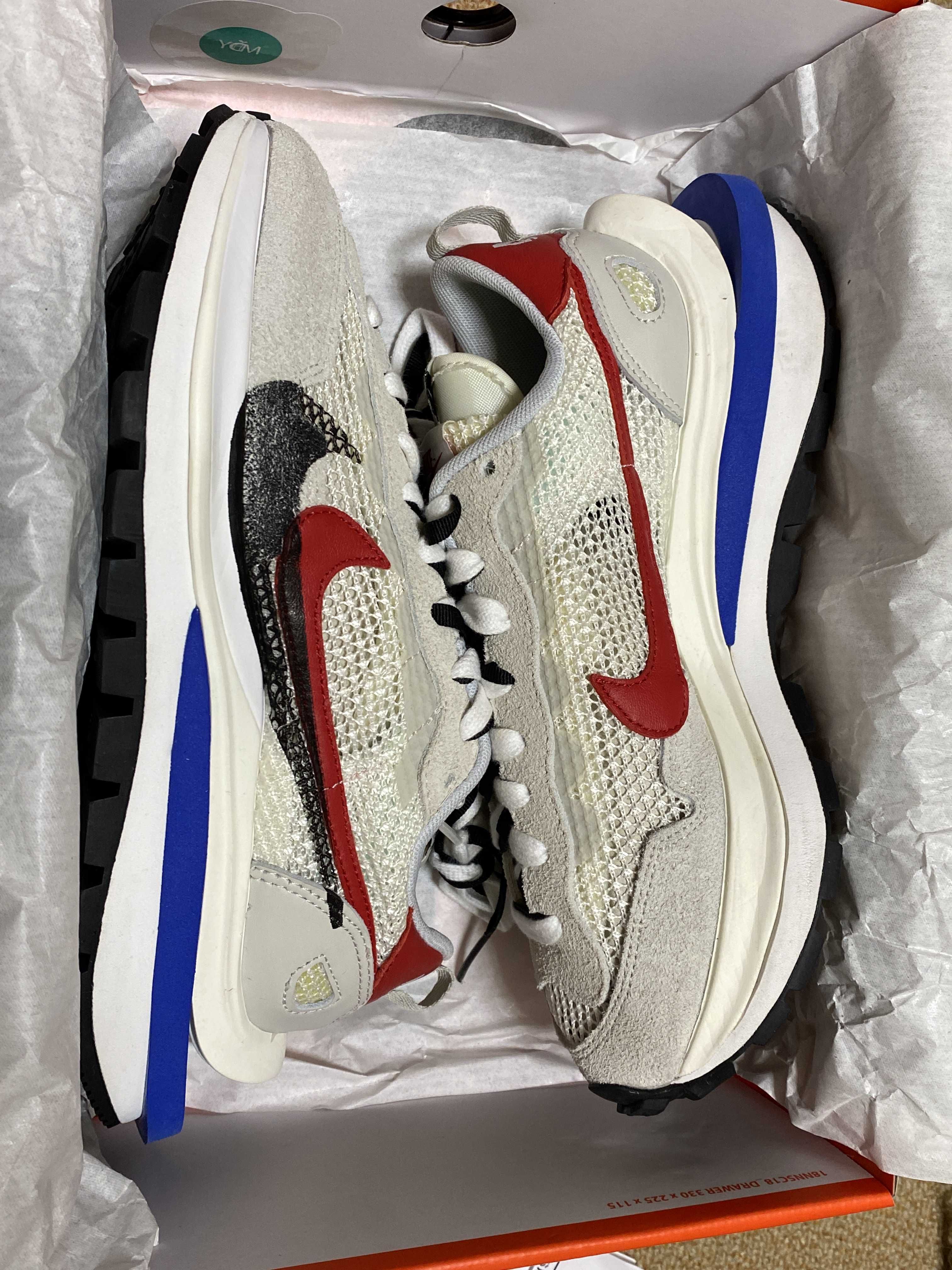 sacai × Nike Vapor Waffle "Royal Fuchsia"