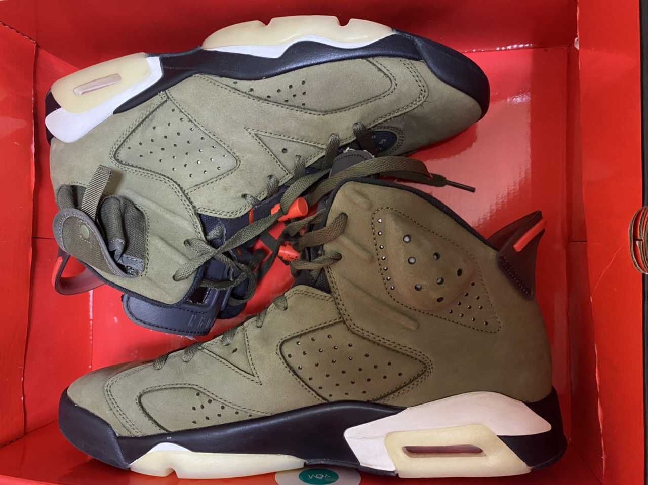 Travis Scott × Nike Air Jordan 6 Retro "Medium Olive"