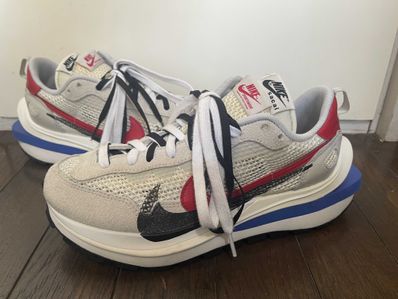 sacai × Nike Vapor Waffle "Royal Fuchsia"