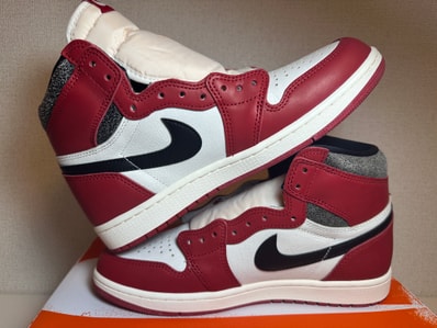 Nike Air Jordan 1 High OG "Lost & Found/Chicago"