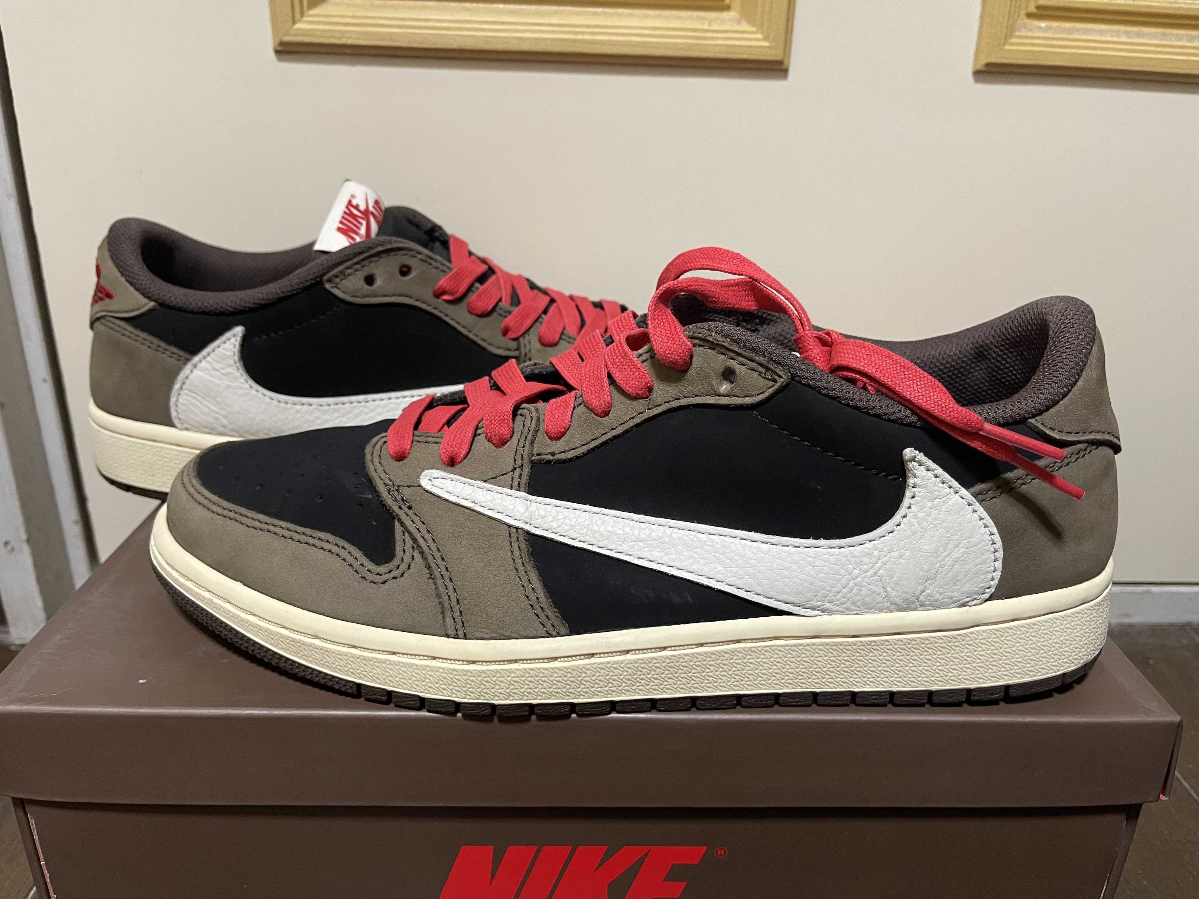 Travis Scott × Nike Air Jordan 1 Low OG SP-T  "Black/Dark Mocha"