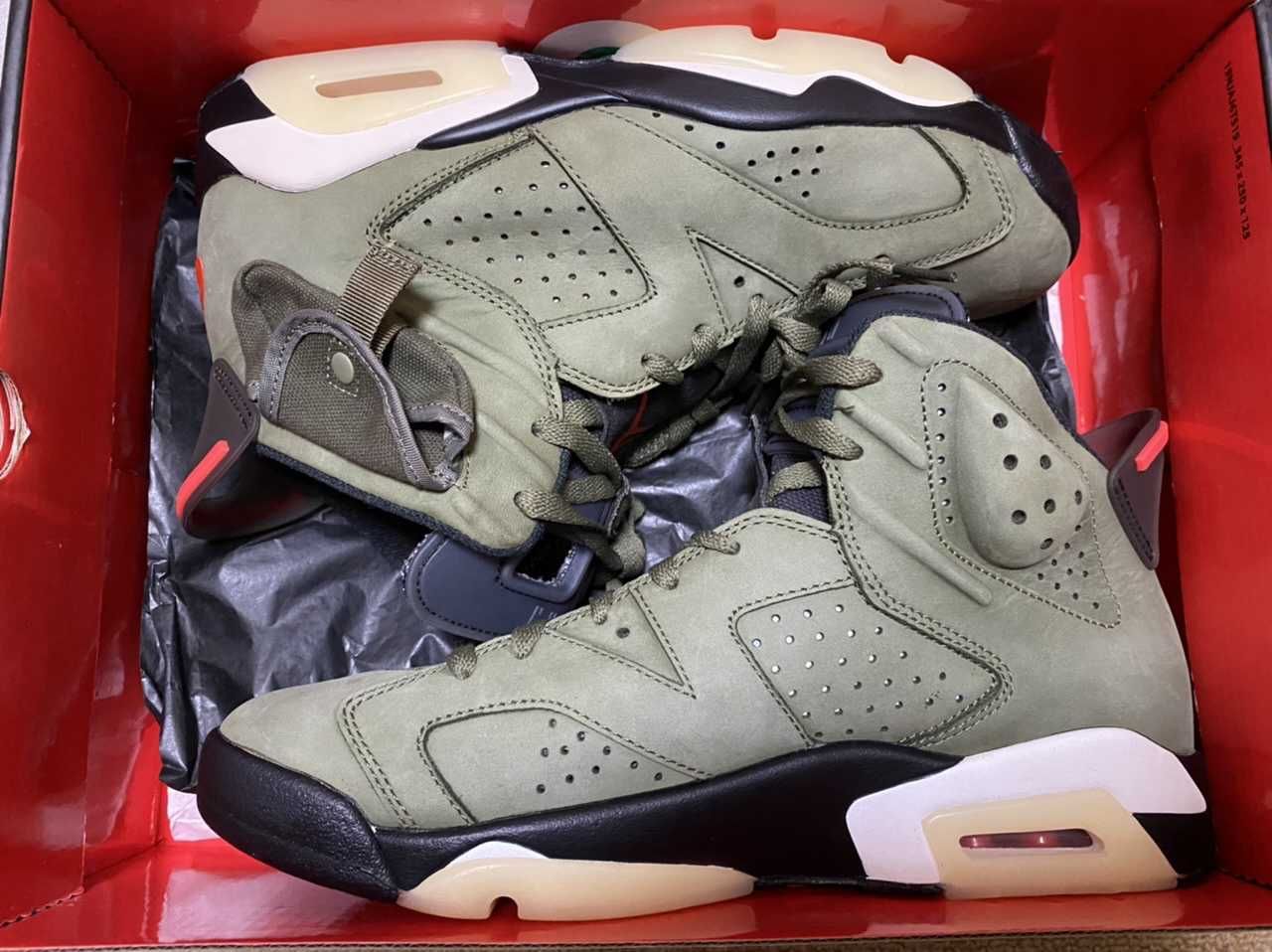 Travis Scott × Nike Air Jordan 6 Retro "Medium Olive"