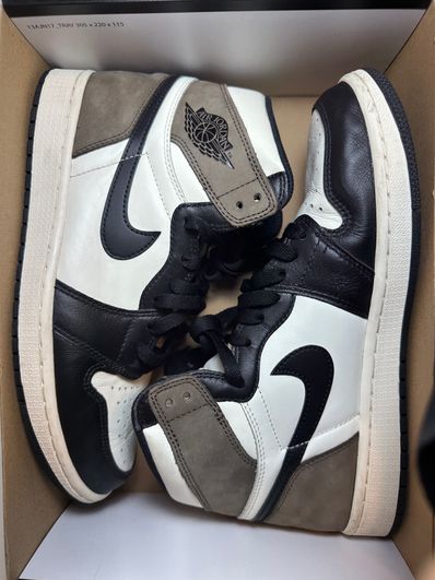 Nike Air Jordan 1 High OG "Sail/Dark Mocha/Black"