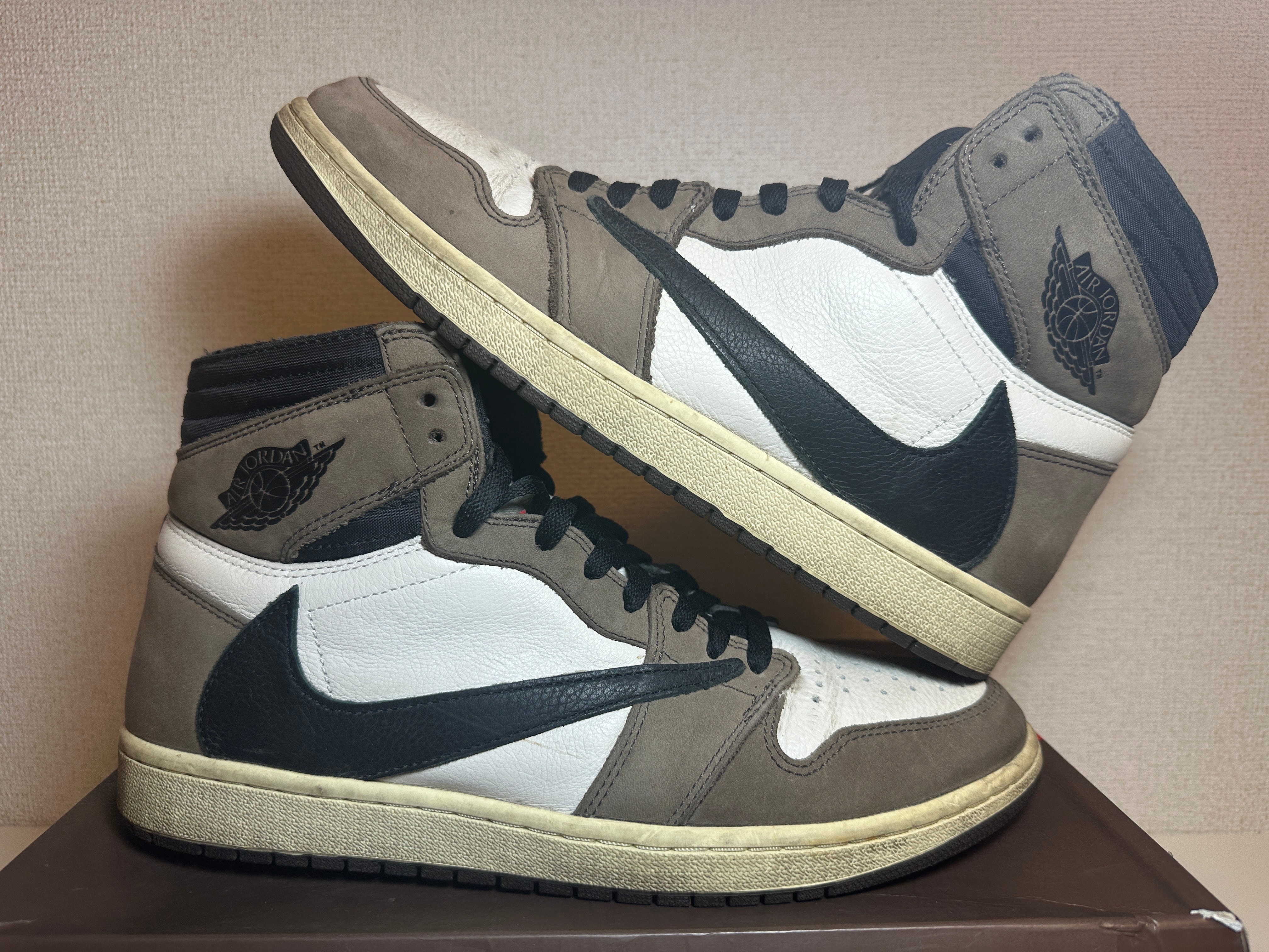 Travis Scott × Nike Air Jordan 1 Retro High OG TS SP "Sail/Dark Mocha"