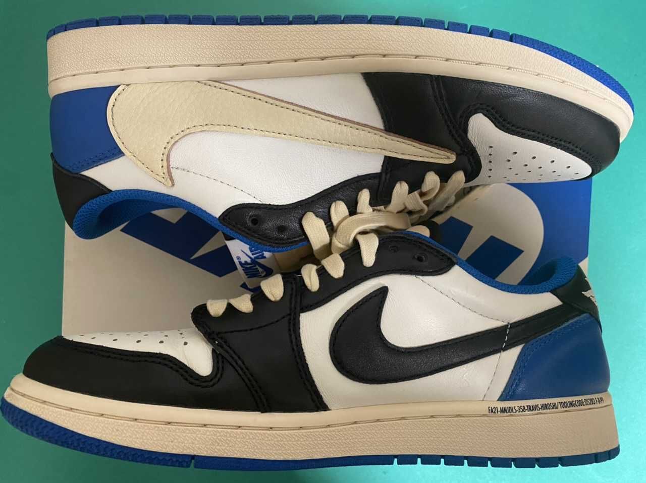 Travis Scott × fragment design × Nike Air Jordan 1 Low OG SP "Military Blue"