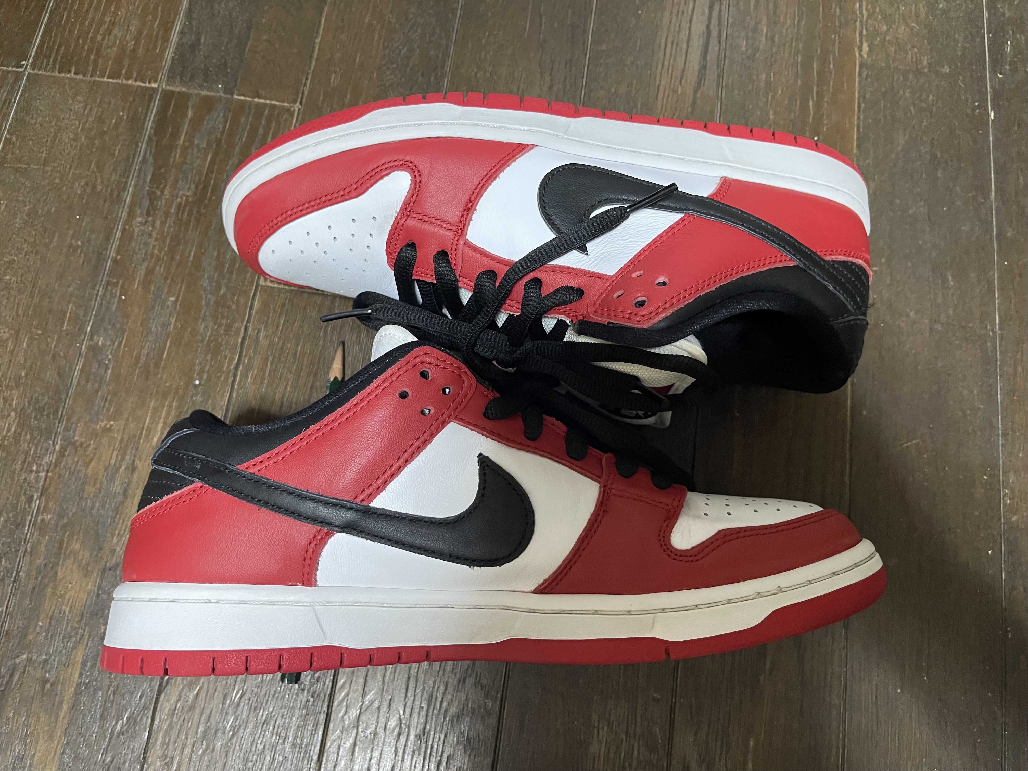 Nike SB Dunk Low Pro "J-Pack Chicago/Varsity Red and White"