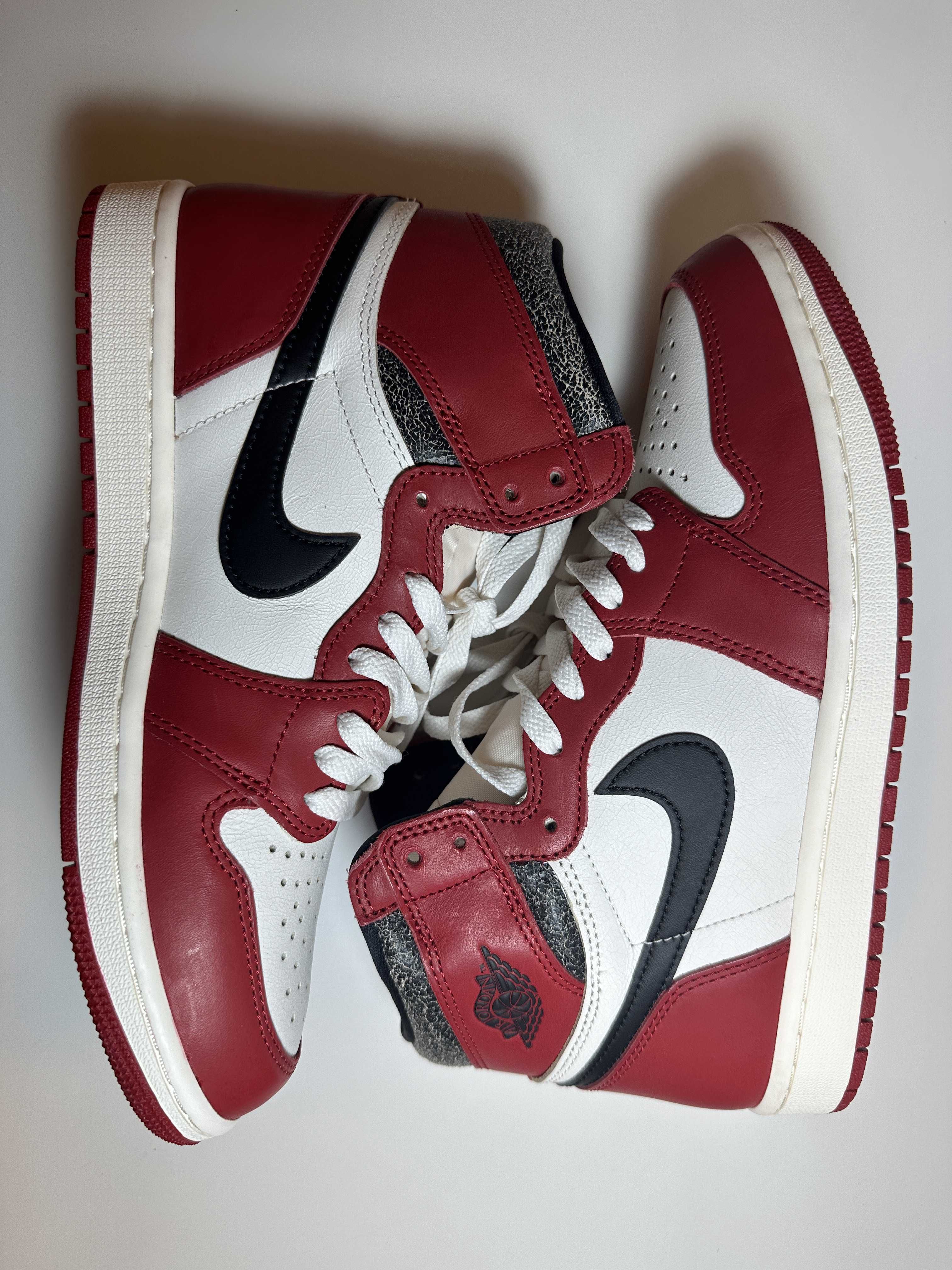 Nike Air Jordan 1 High OG "Lost & Found/Chicago"
