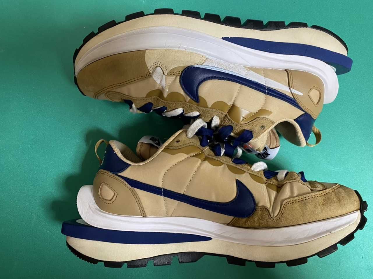 Sacai × Nike Vapor Waffle "Sesame And Blue Void"