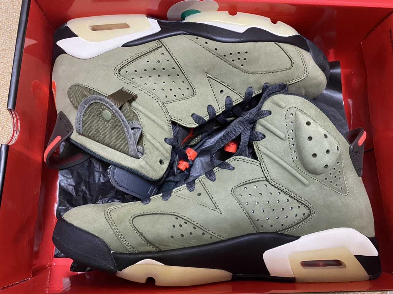 Travis Scott × Nike Air Jordan 6 Retro "Medium Olive"