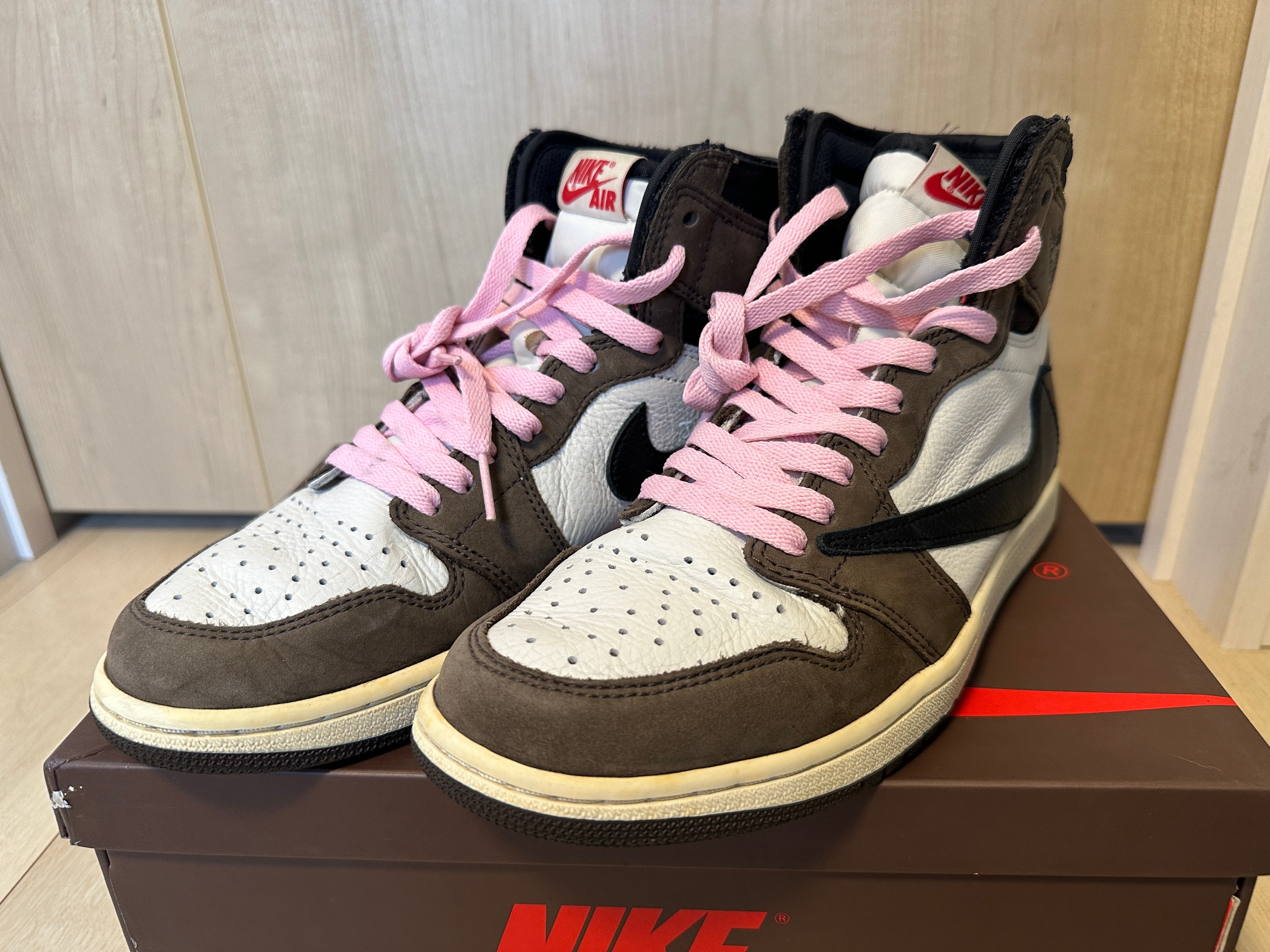 Travis Scott × Nike Air Jordan 1 Retro High OG TS SP "Sail/Dark Mocha"