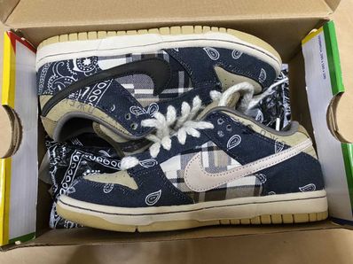 Travis Scott × Nike SB Dunk Low "Black/Parachute Beige"