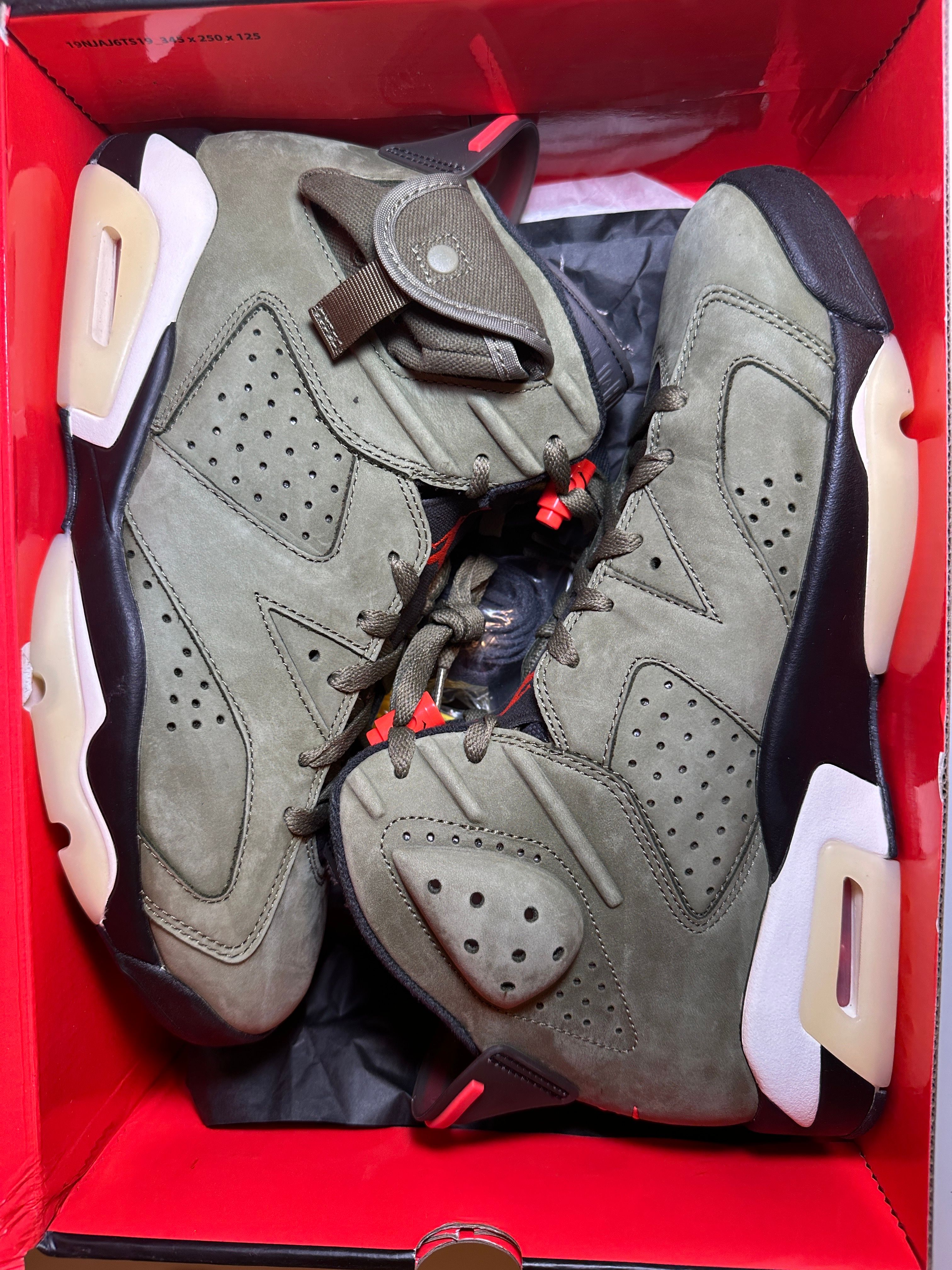 Travis Scott × Nike Air Jordan 6 Retro "Medium Olive"
