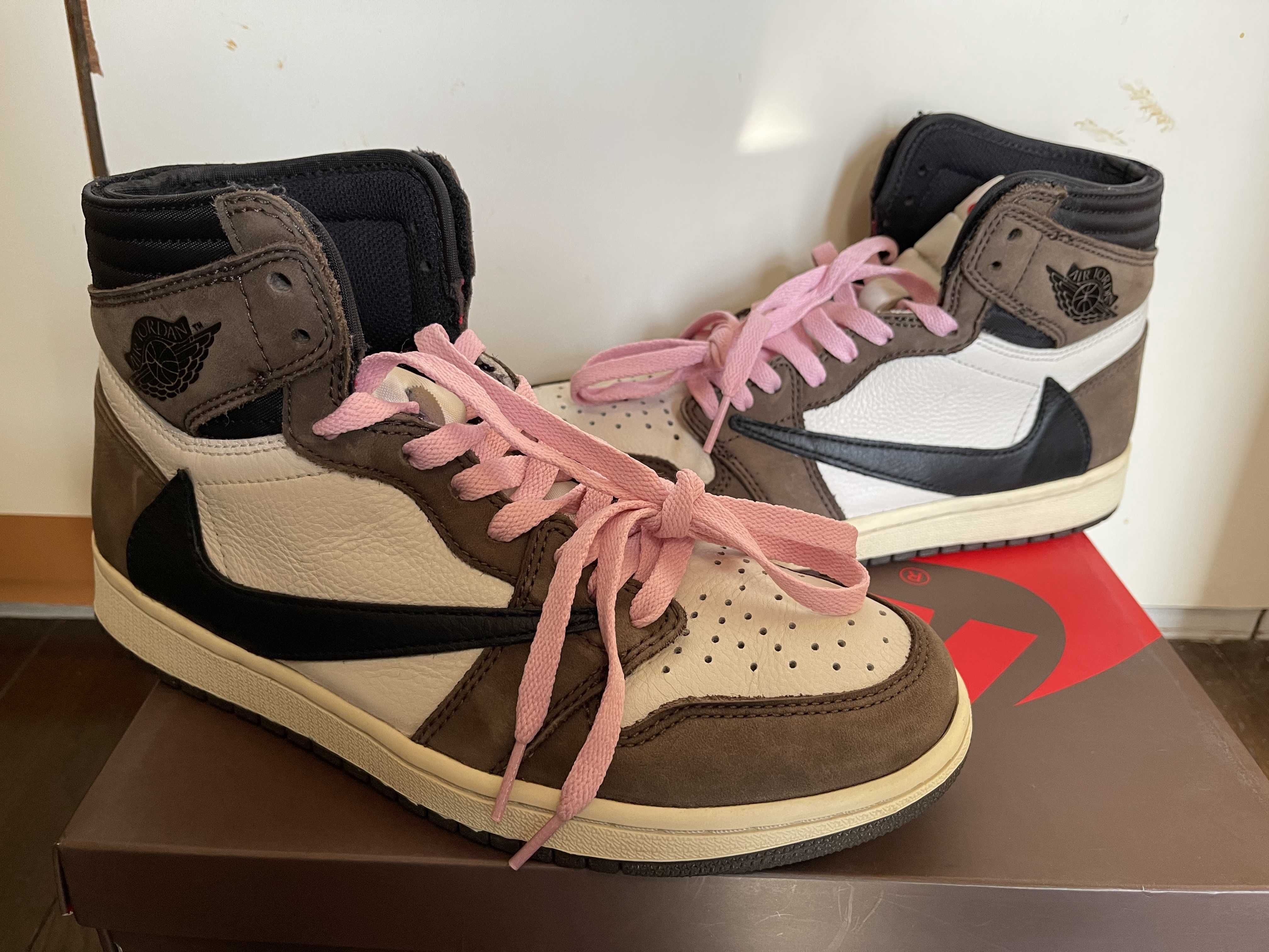 Travis Scott × Nike Air Jordan 1 Retro High OG TS SP "Sail/Dark Mocha"