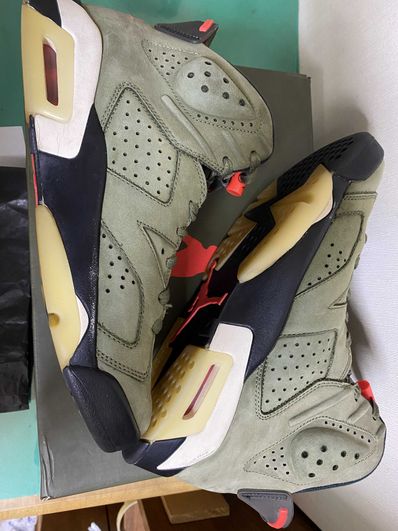 Travis Scott × Nike Air Jordan 6 Retro "Medium Olive"