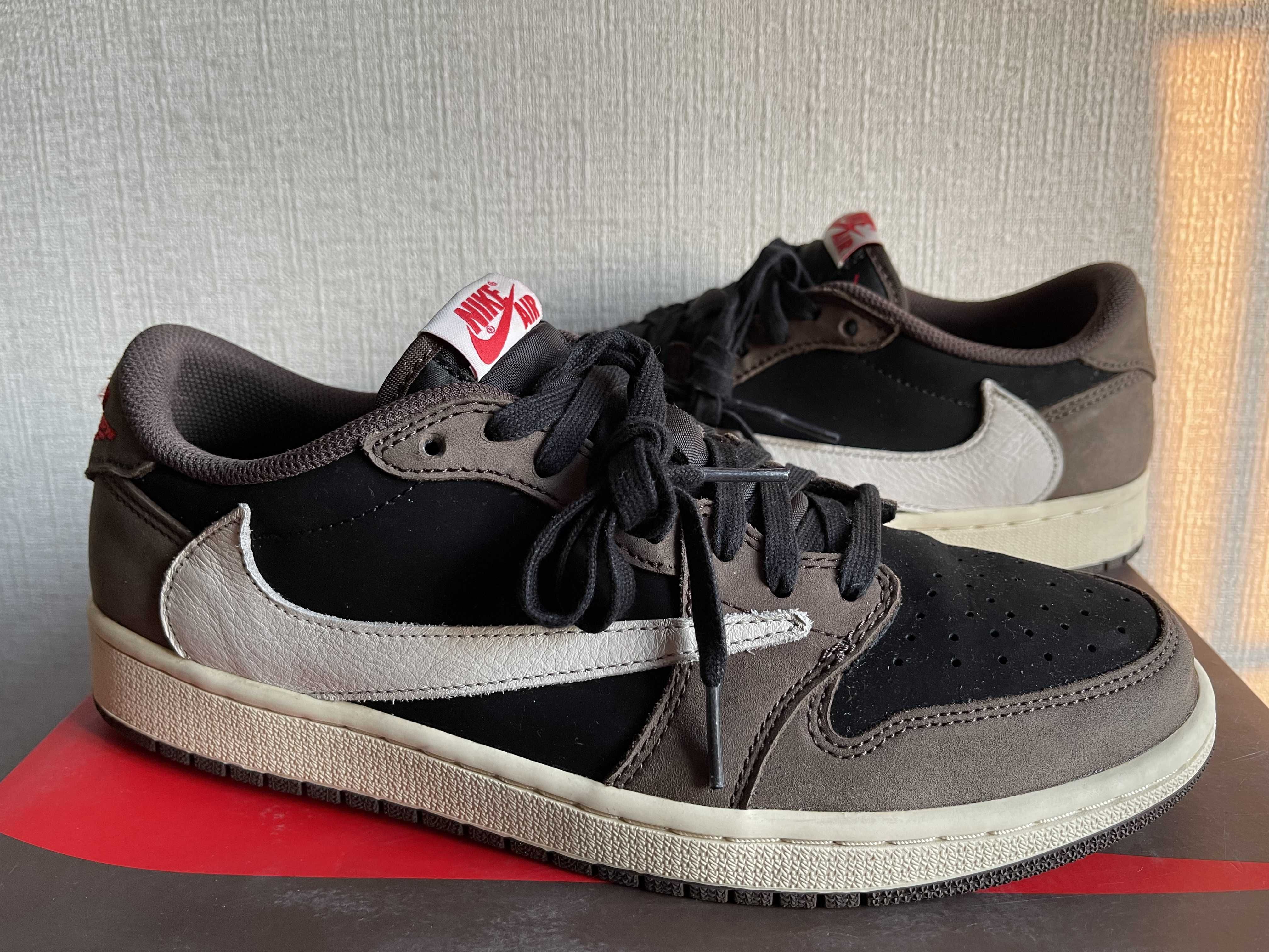 Travis Scott × Nike Air Jordan 1 Low OG SP-T "Black/Dark Mocha"