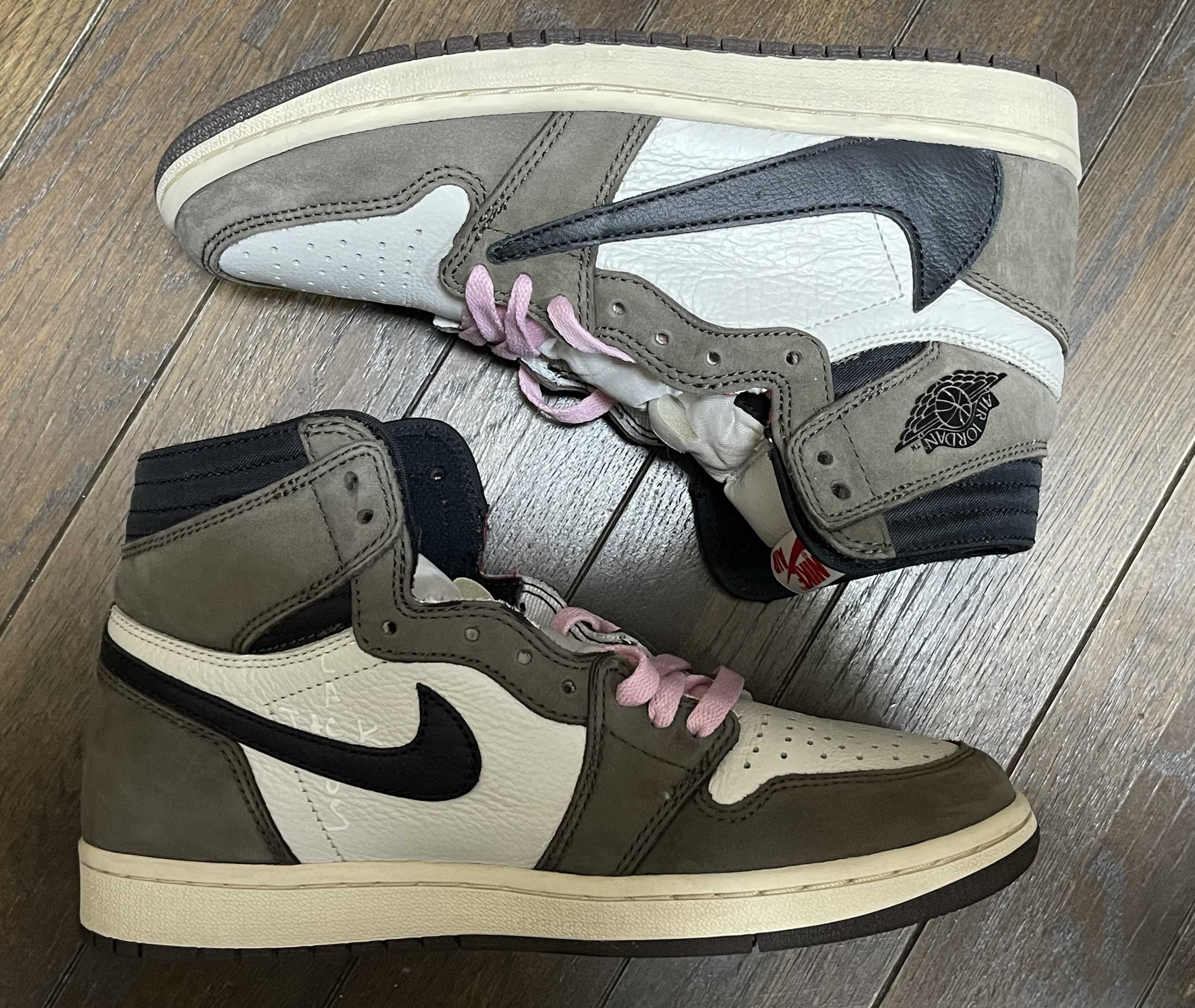 Travis Scott × Nike Air Jordan 1 Retro High OG TS SP "Sail/Dark Mocha"