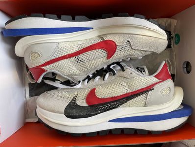 sacai × Nike Vapor Waffle "Royal Fuchsia"