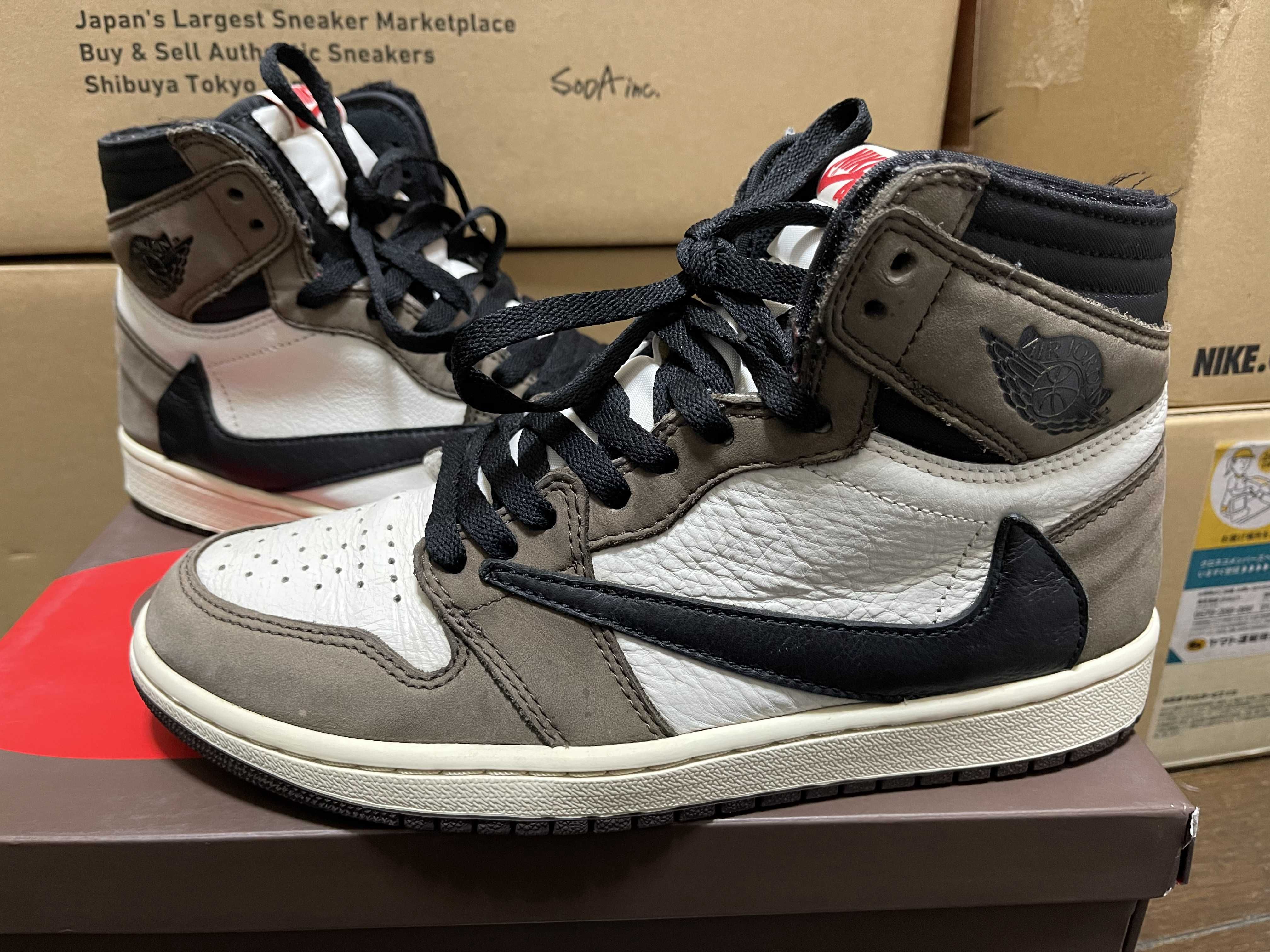 Travis Scott × Nike Air Jordan 1 Retro High OG TS SP "Sail/Dark Mocha"