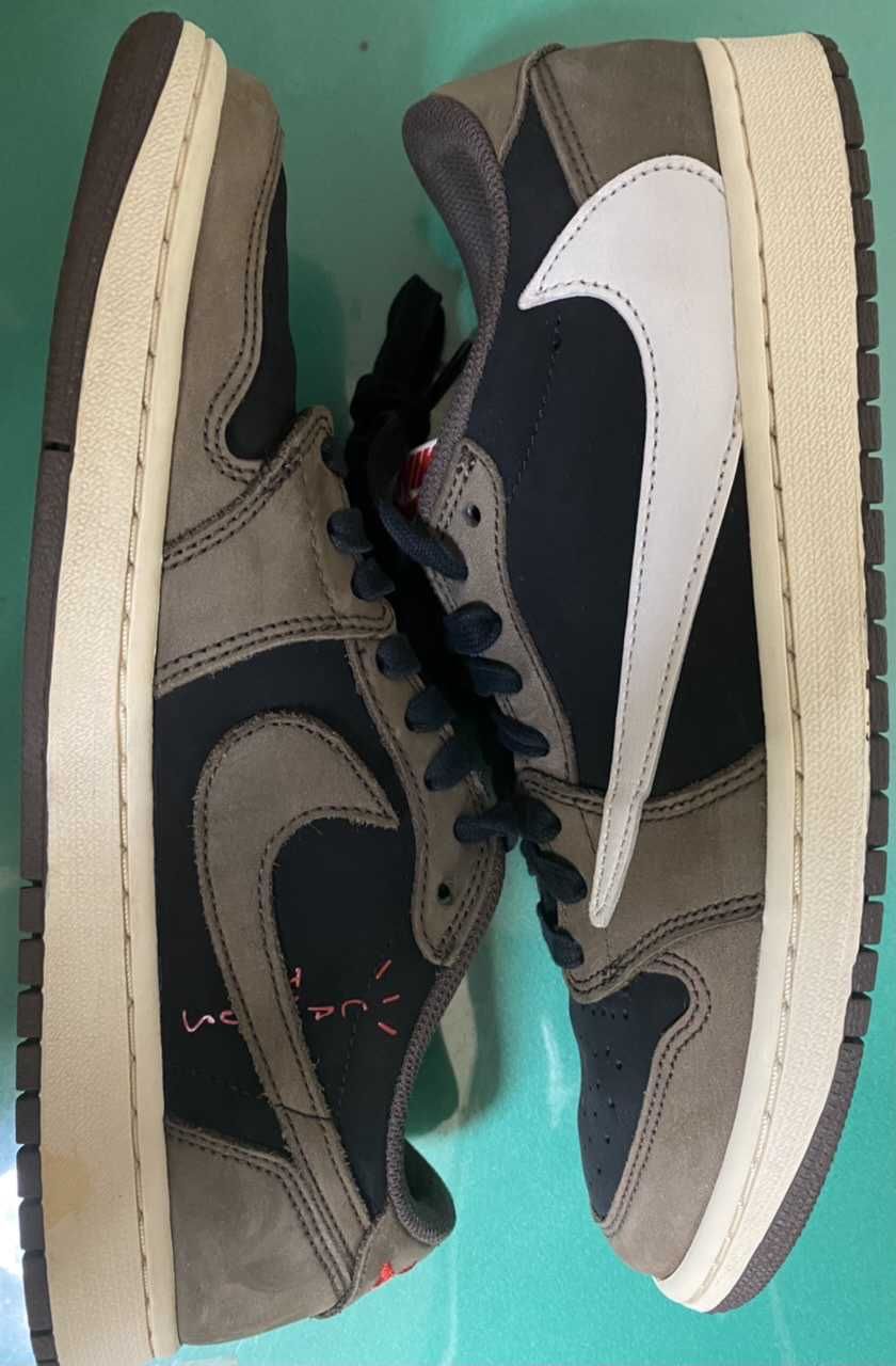 Travis Scott × Nike Air Jordan 1 Low OG SP-T "Black/Dark Mocha"