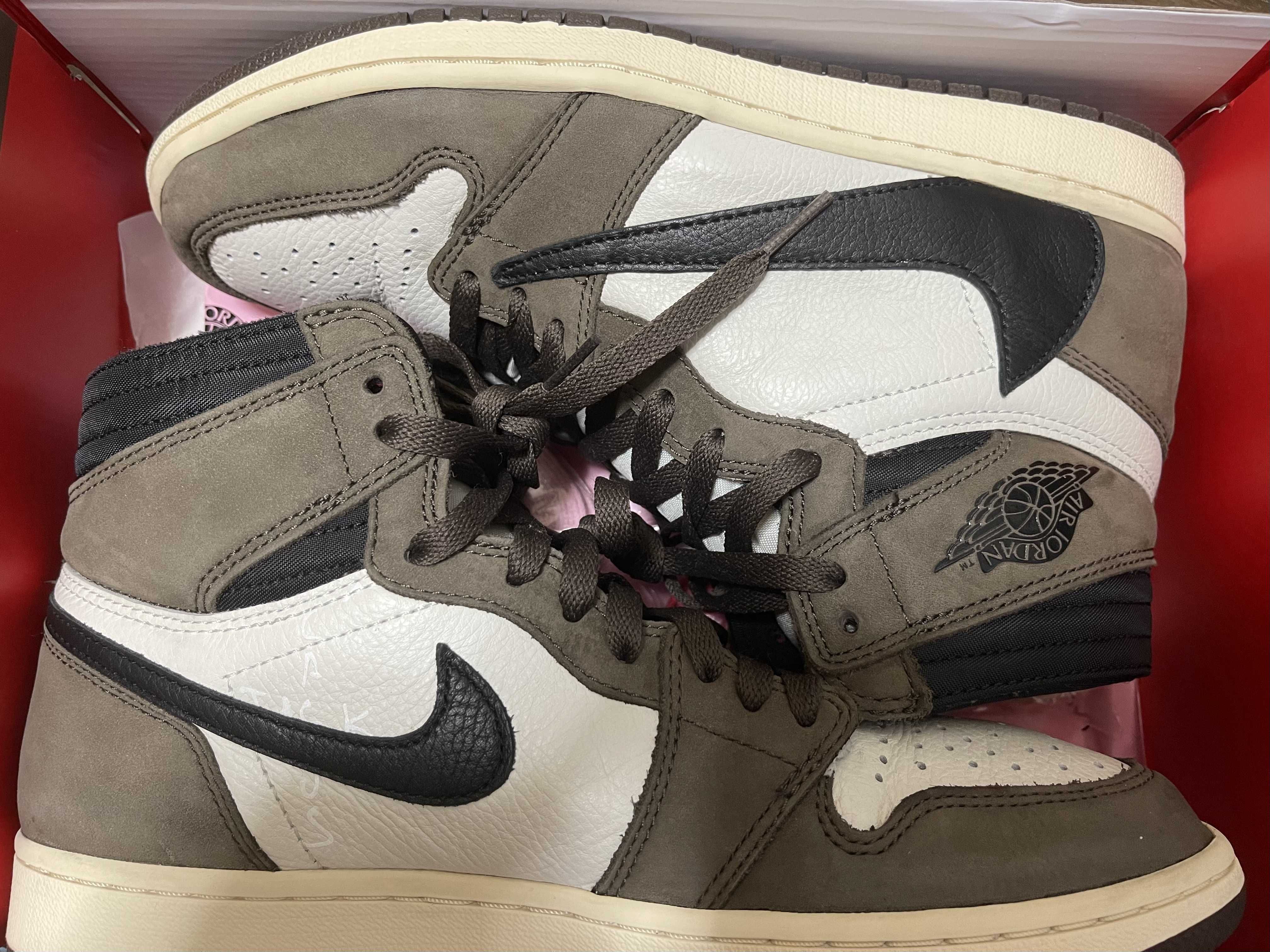 Travis Scott × Nike Air Jordan 1 Retro High OG TS SP "Sail/Dark Mocha"