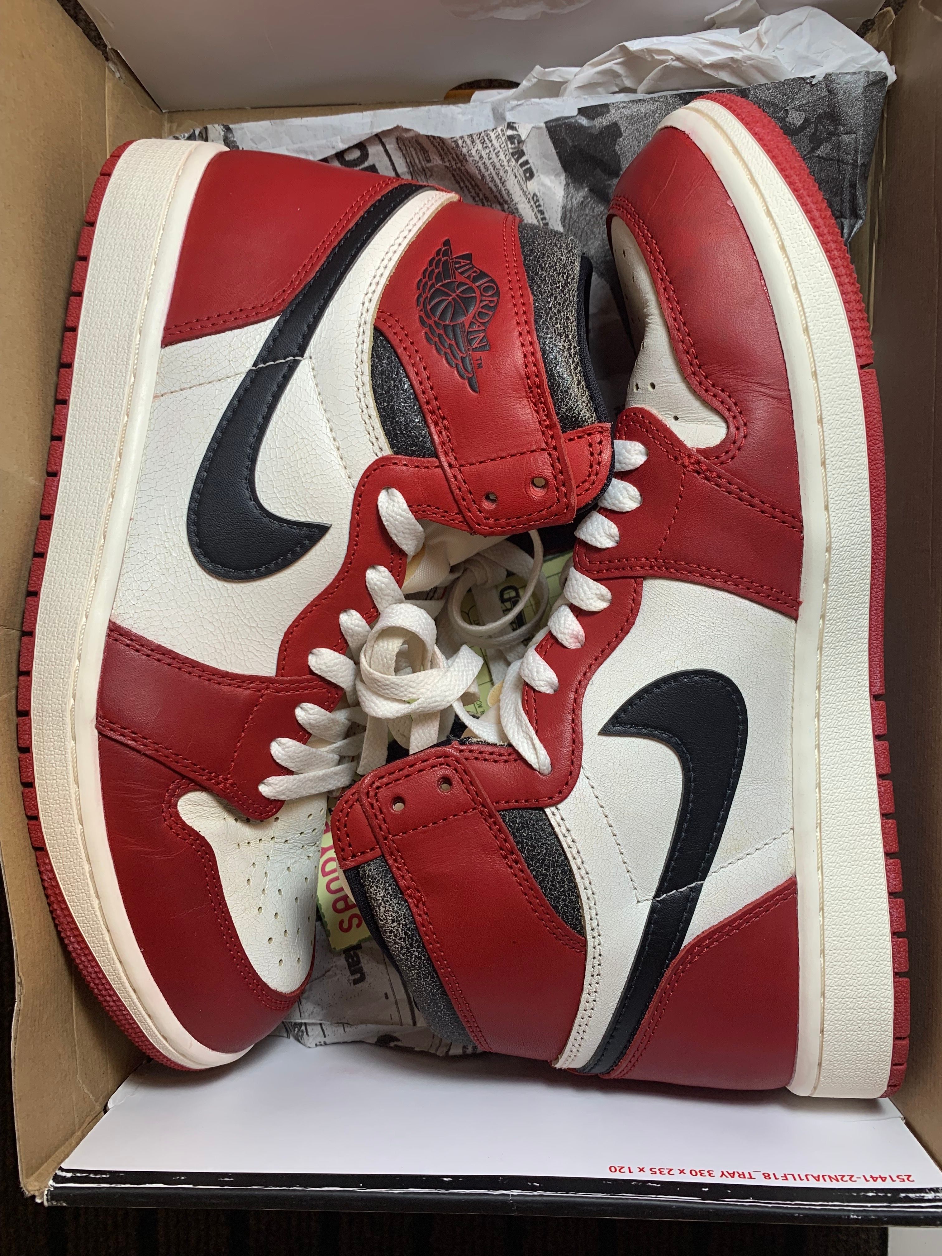 Nike Air Jordan 1 High OG "Lost & Found/Chicago"