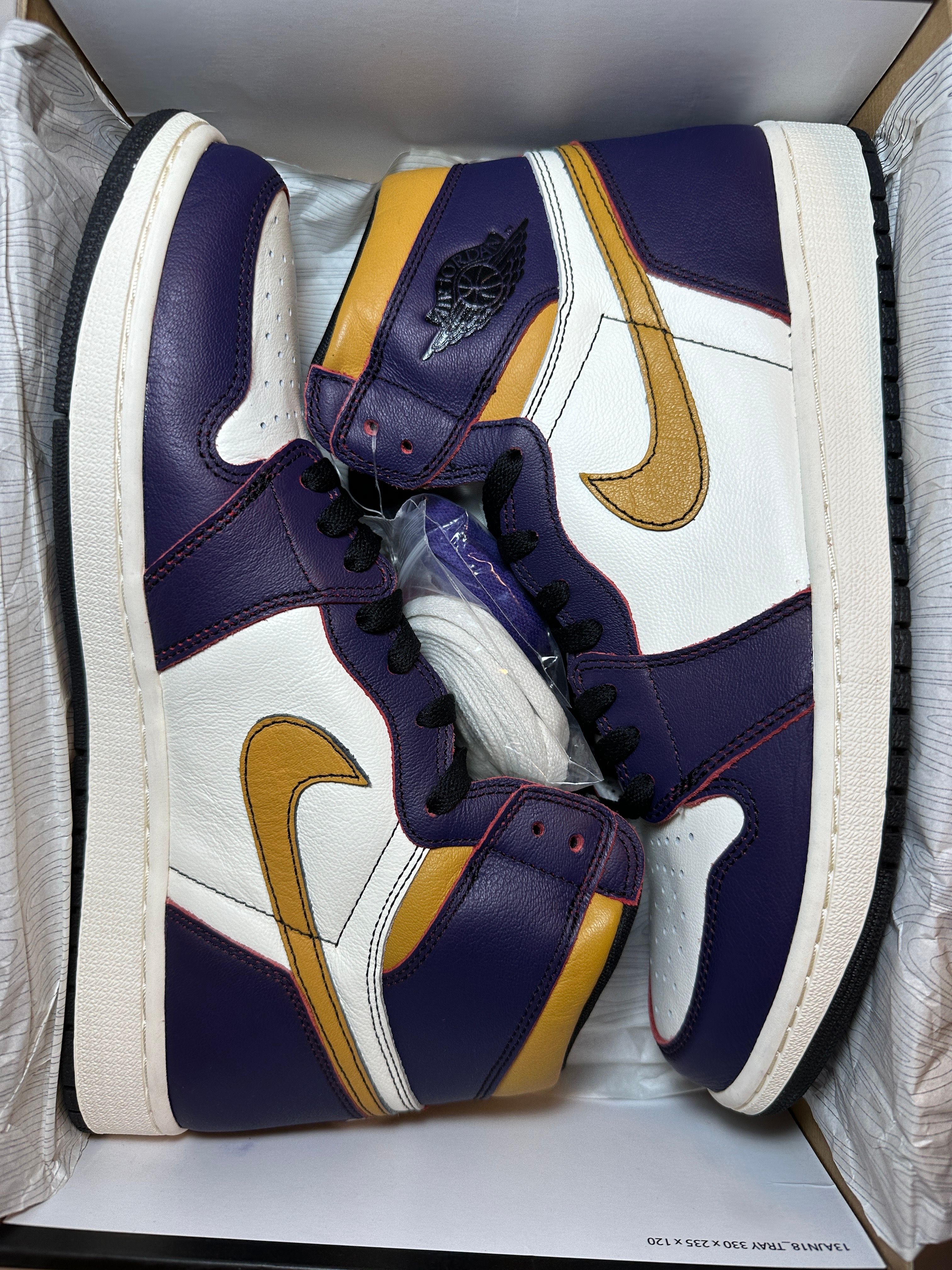 Nike SB × Air Jordan 1 Retro High "La To Chicago"