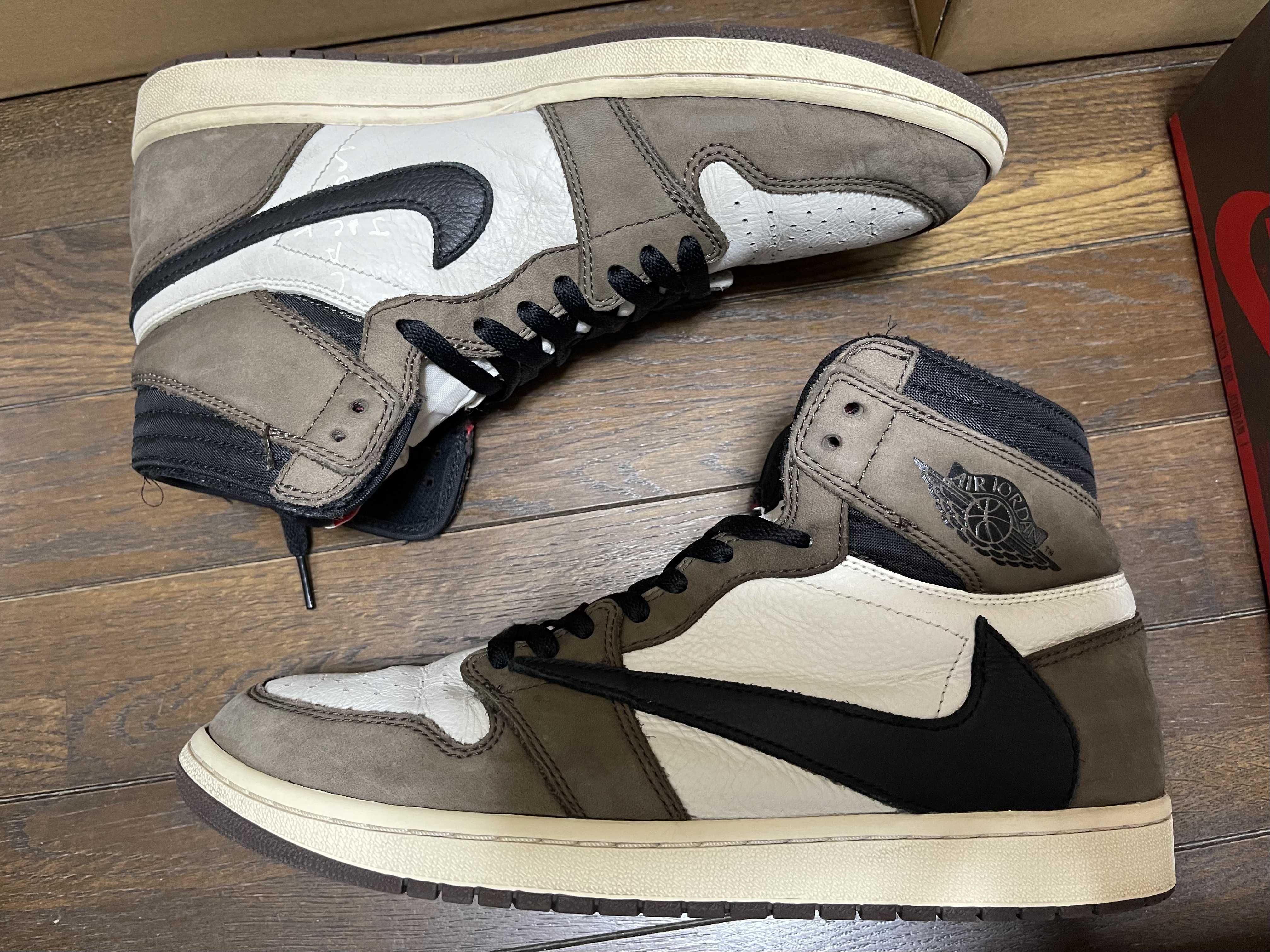 Travis Scott × Nike Air Jordan 1 Retro High OG TS SP "Sail/Dark Mocha"