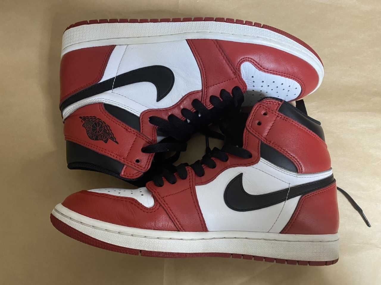 Nike Air Jordan 1 Retro High "Chicago" (2015)