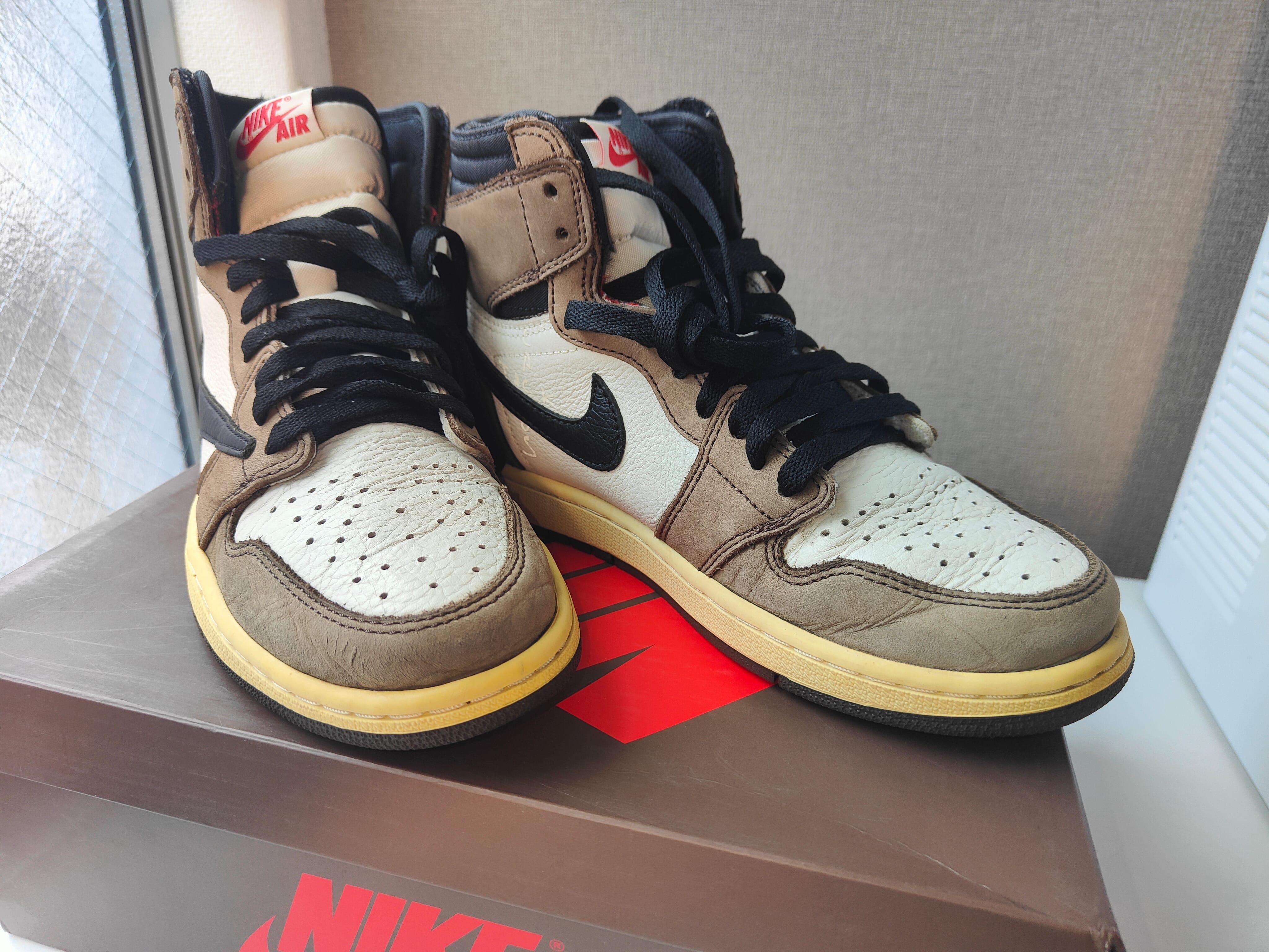Travis Scott × Nike Air Jordan 1 Retro High OG TS SP "Sail/Dark Mocha"