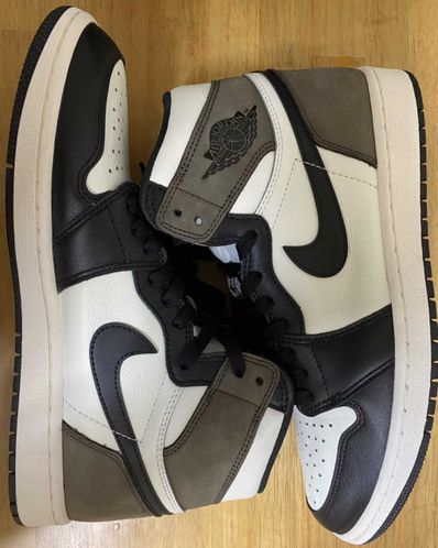 Nike Air Jordan 1 High OG "Sail/Dark Mocha/Black"