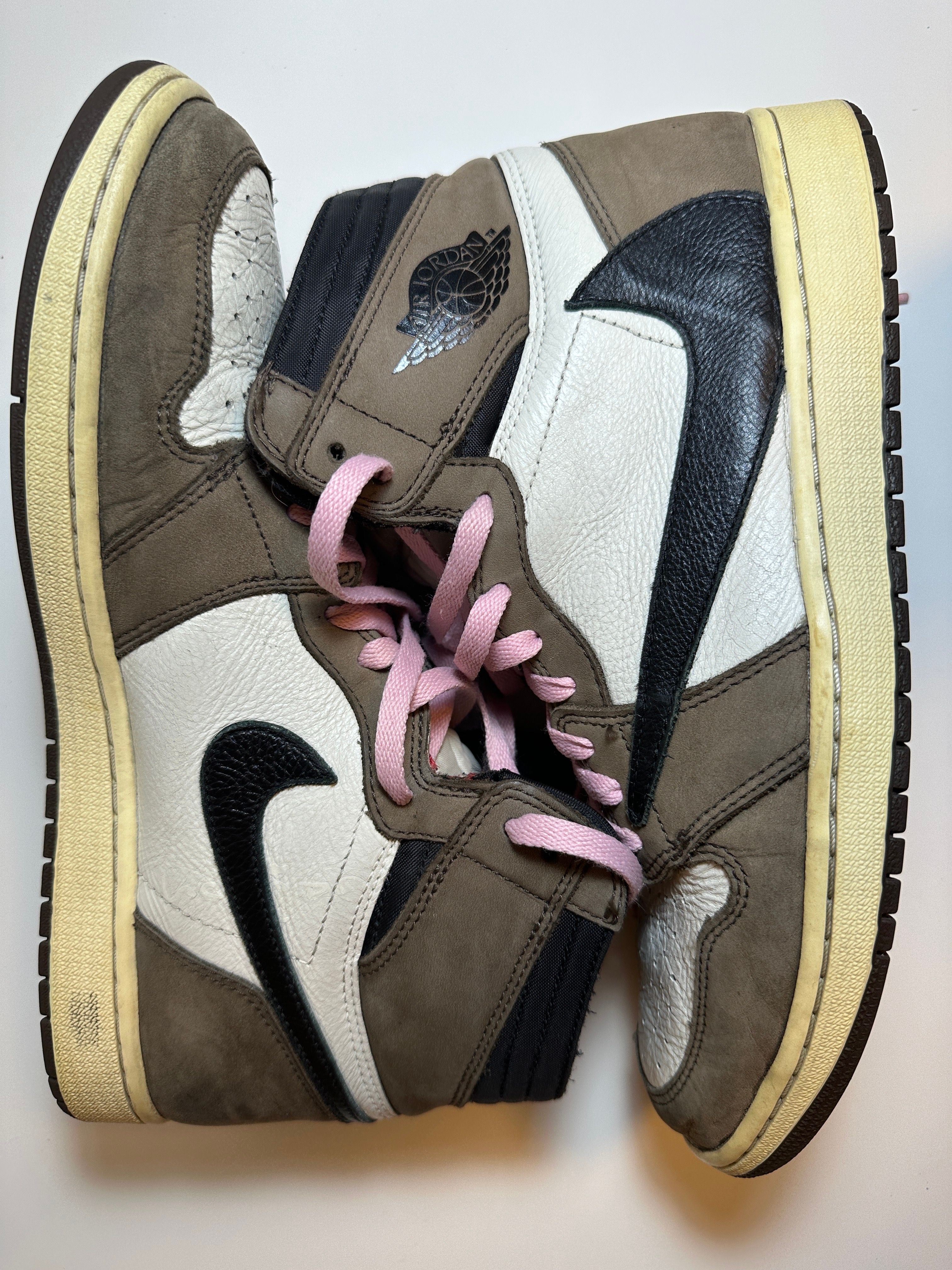 Travis Scott × Nike Air Jordan 1 Retro High OG TS SP "Sail/Dark Mocha"